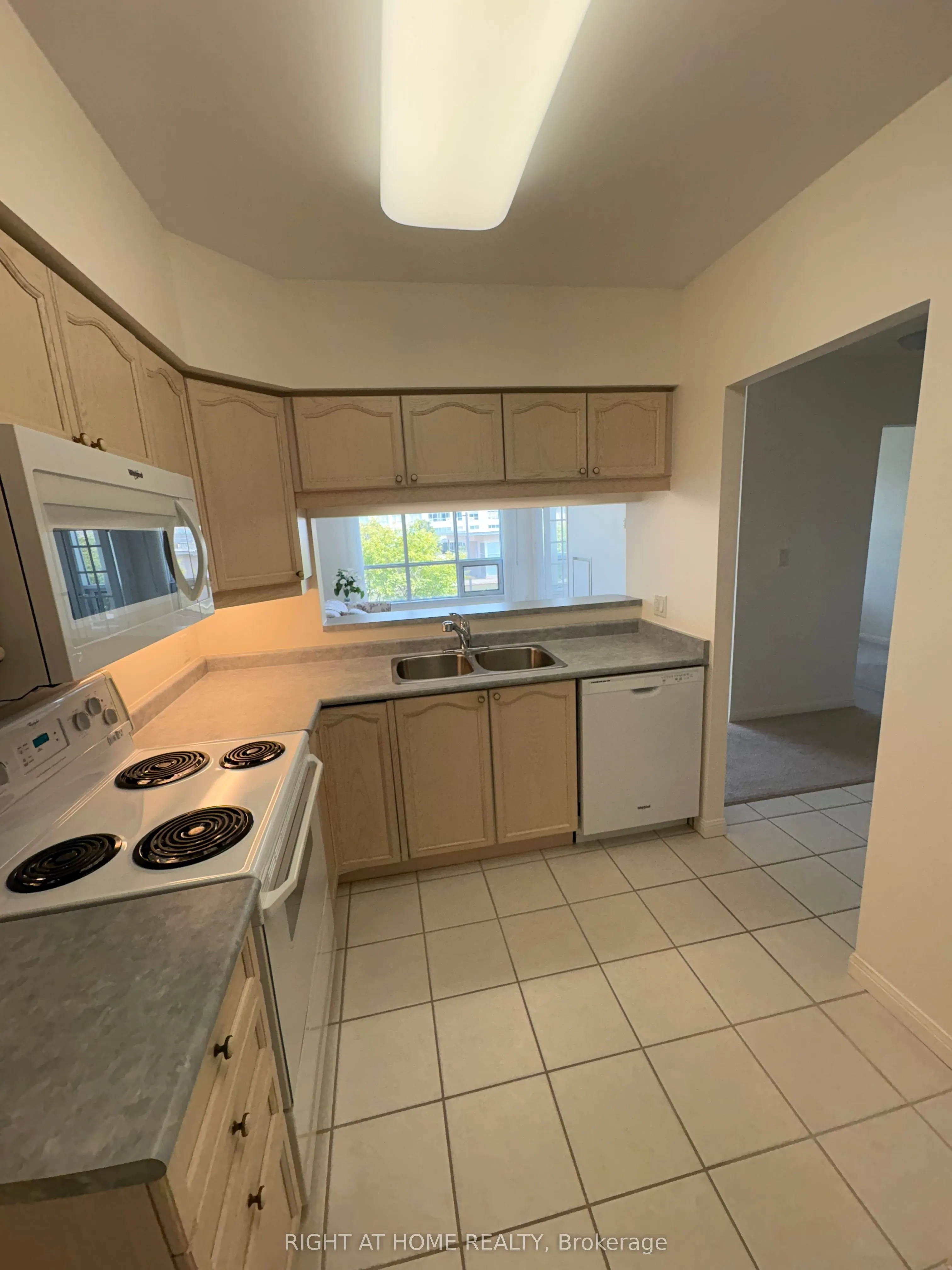 90 Dean Avenue, #317