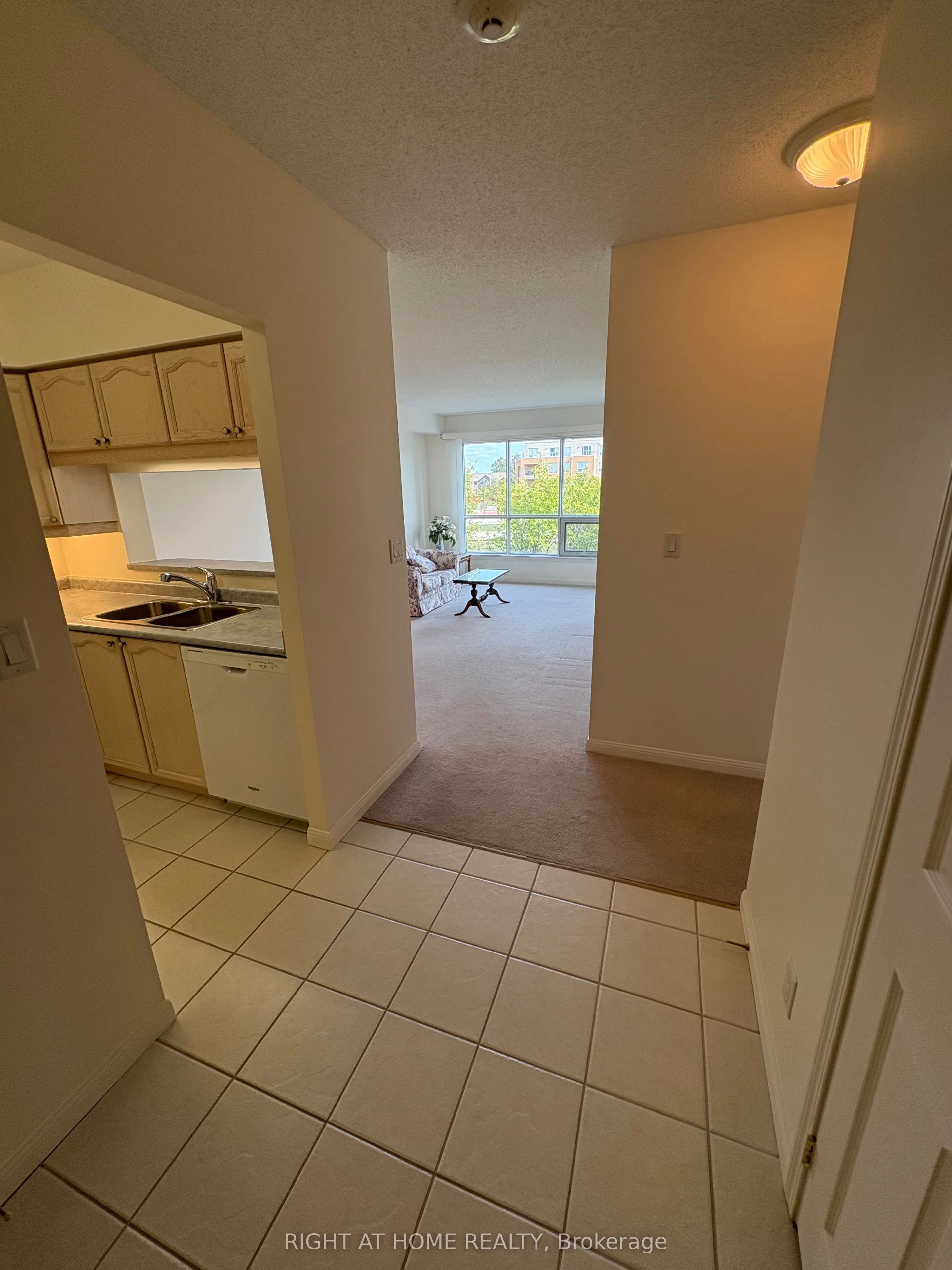 90 Dean Avenue, #317