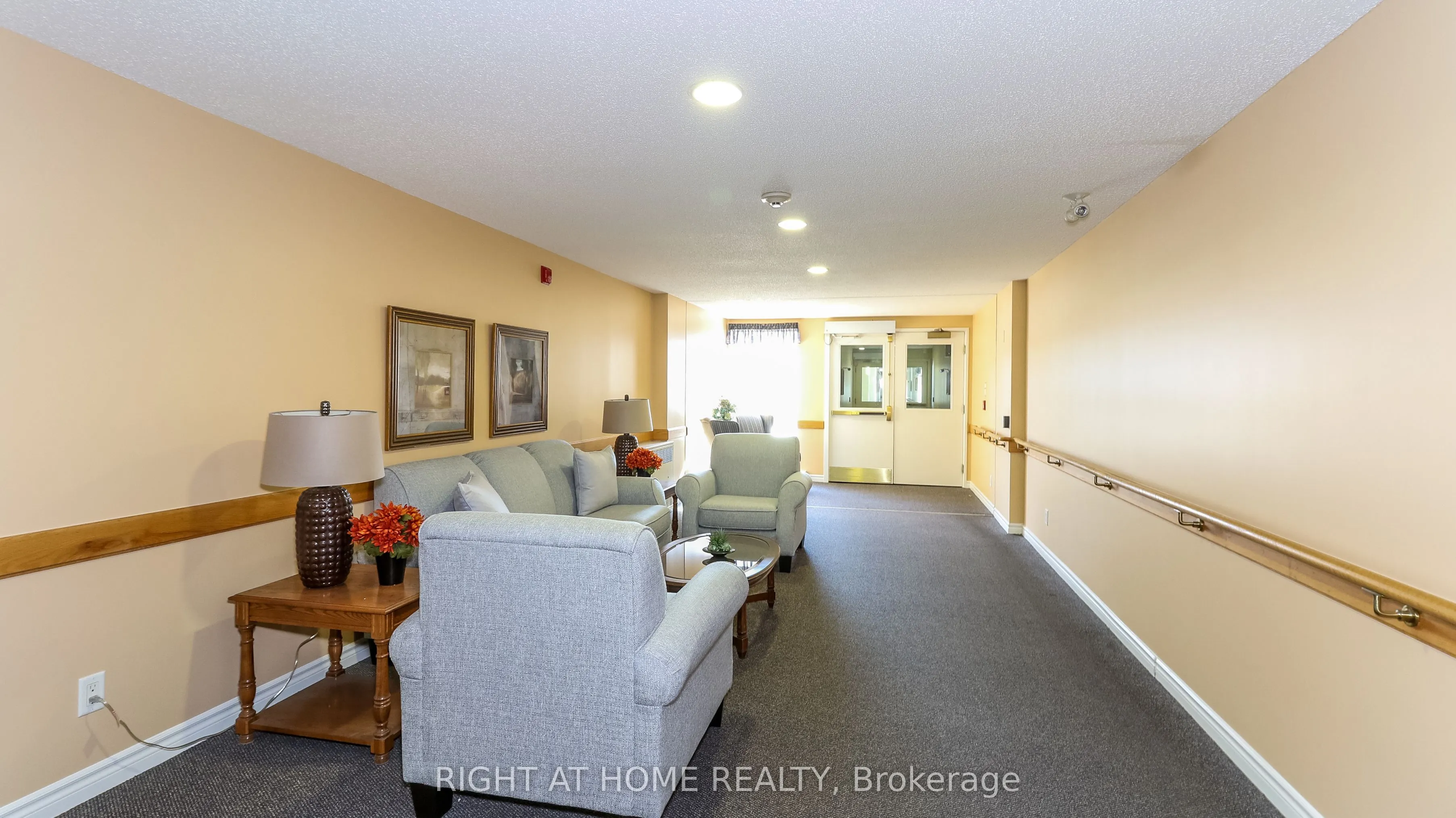 90 Dean Avenue, #317