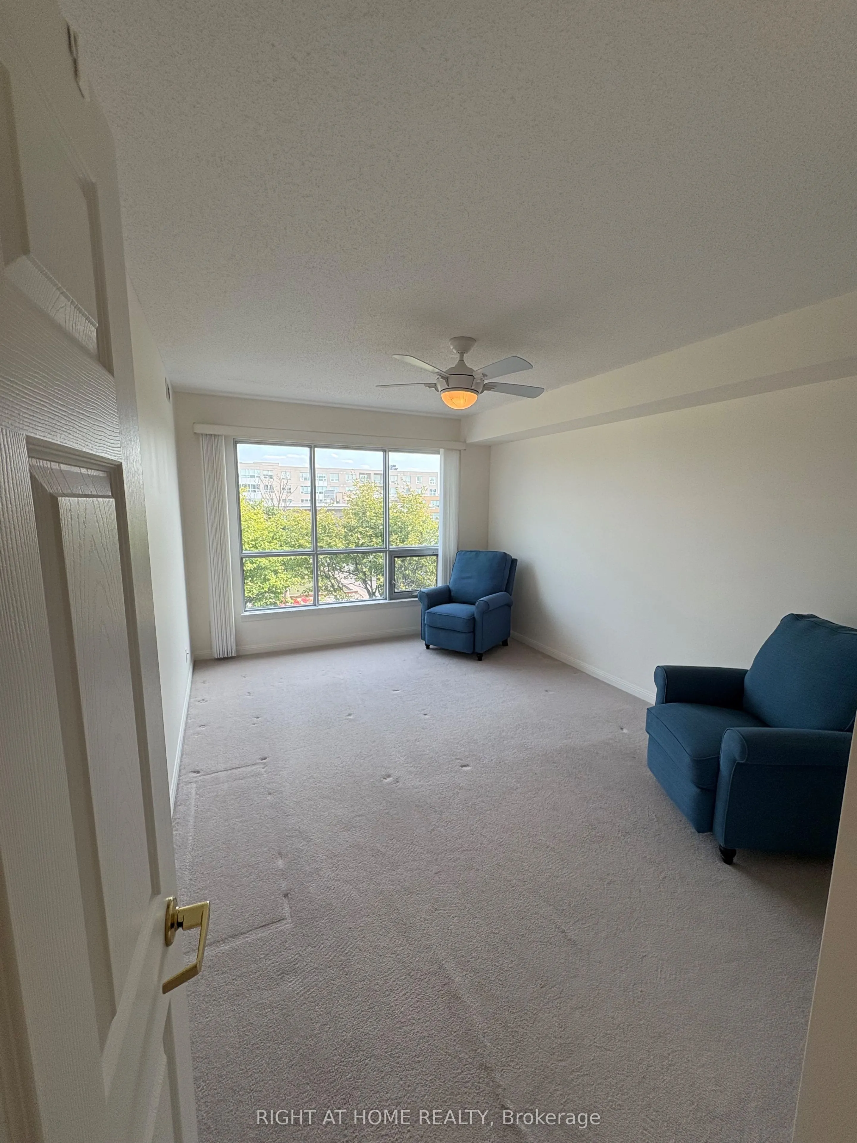 90 Dean Avenue, #317