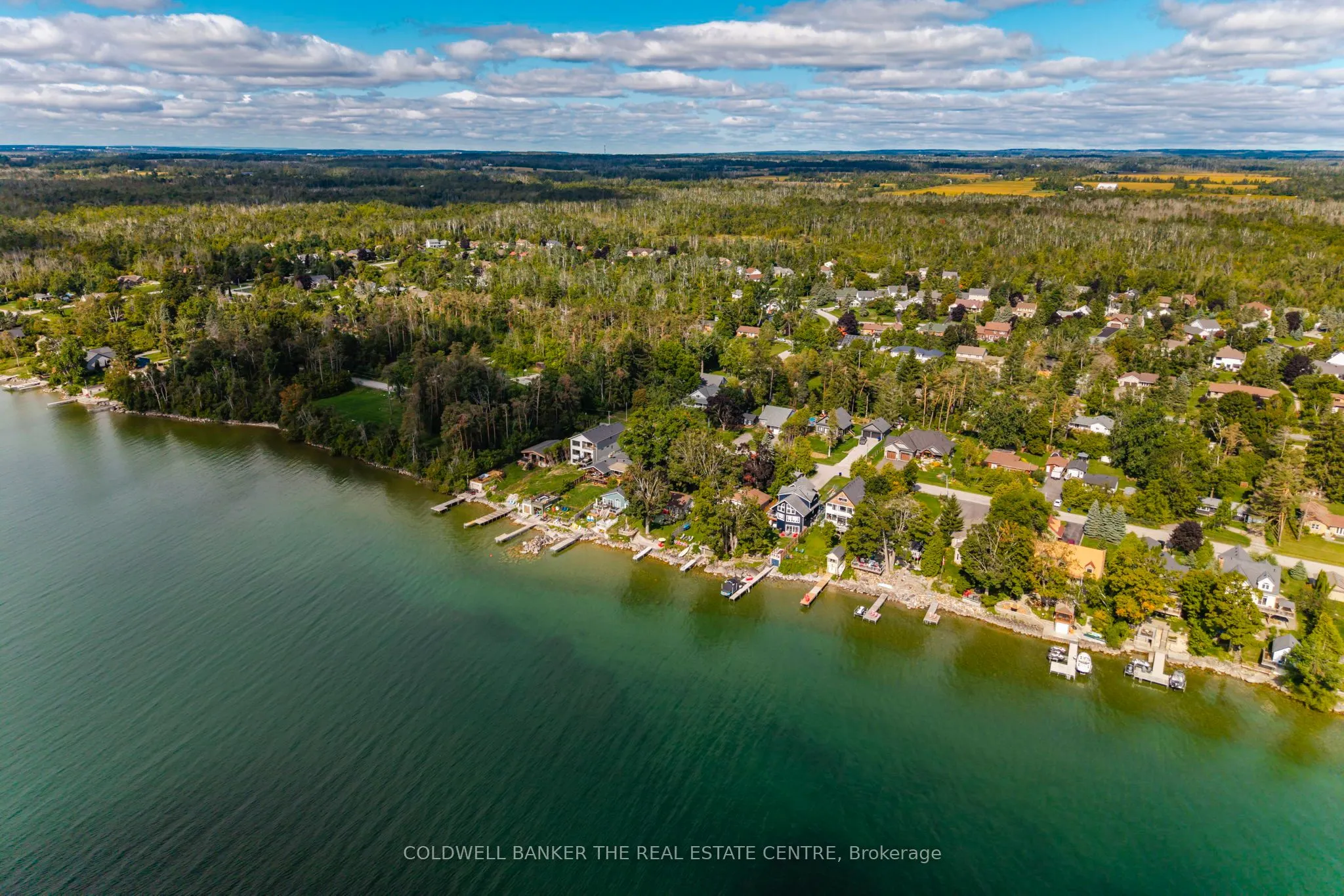 115 Lakeshore Road W