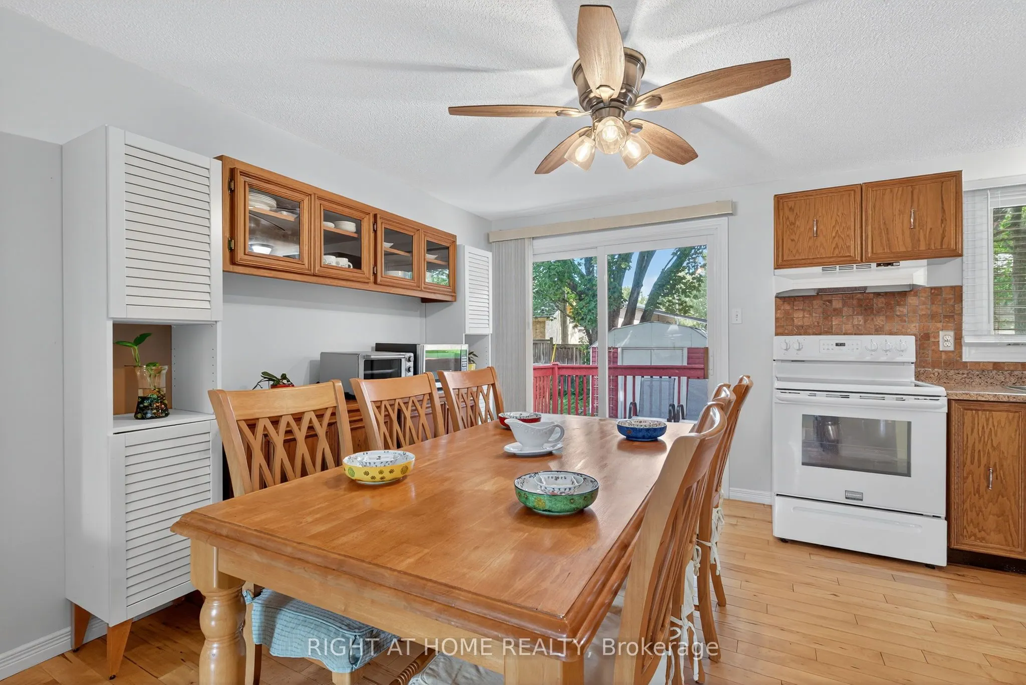 688 Bayview Drive