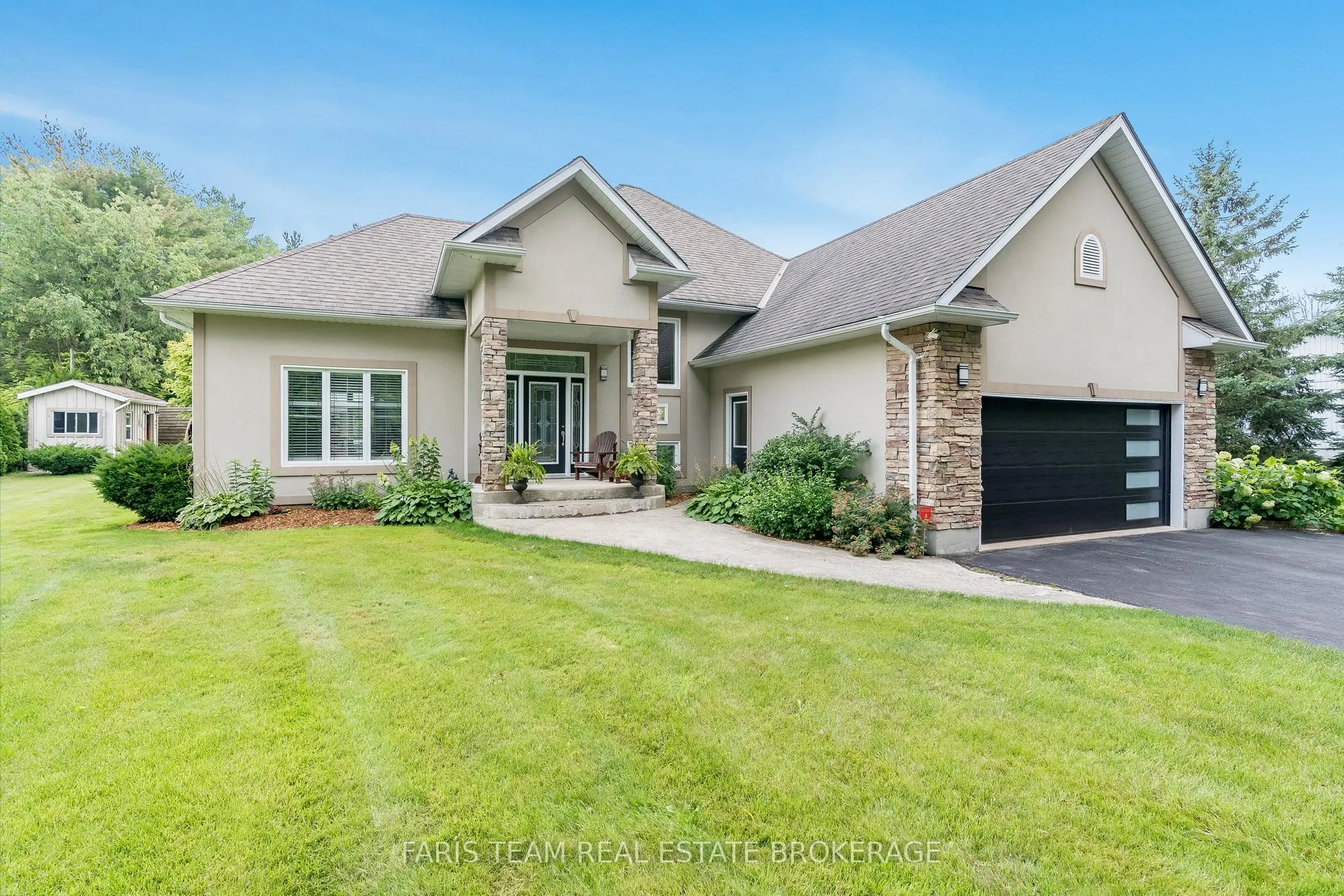 127 Goldfinch Crescent
