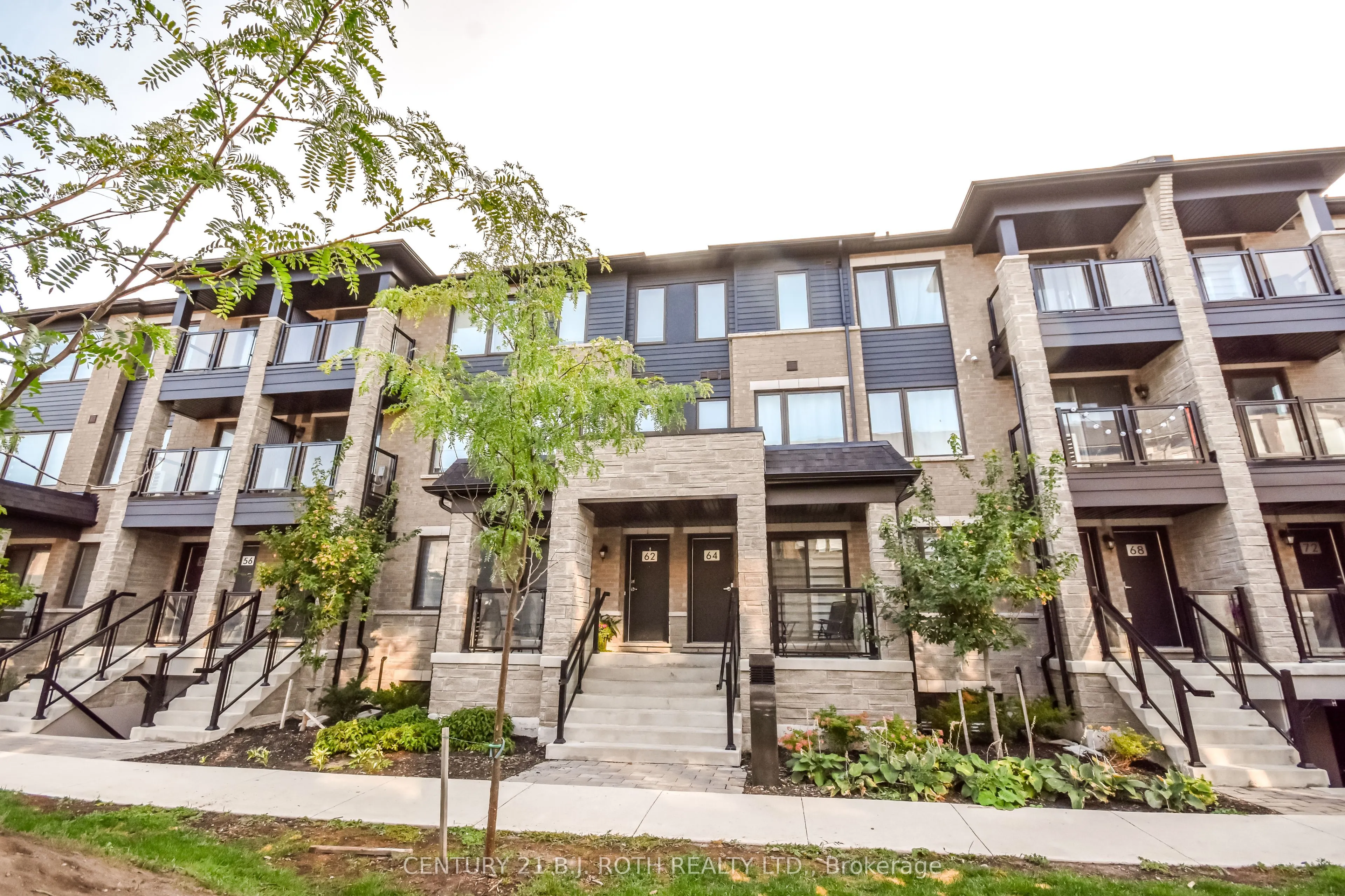 64 APPLETREE Lane, #69