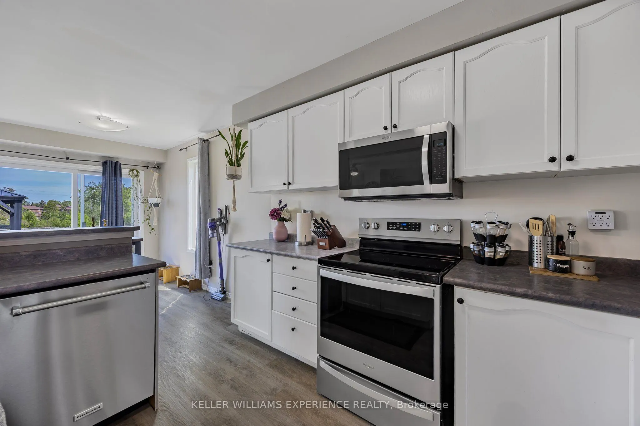 13 Sunset Place