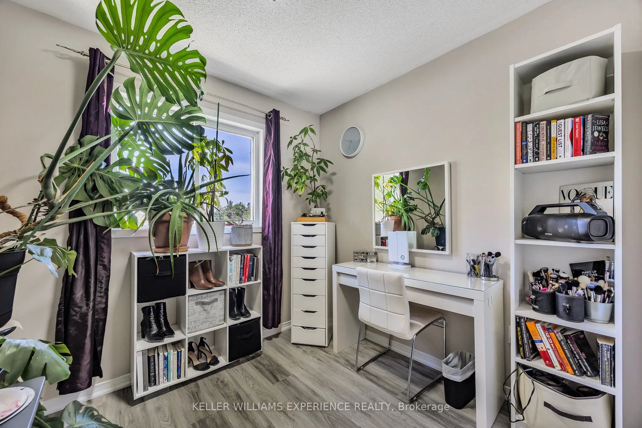 13 Sunset Place