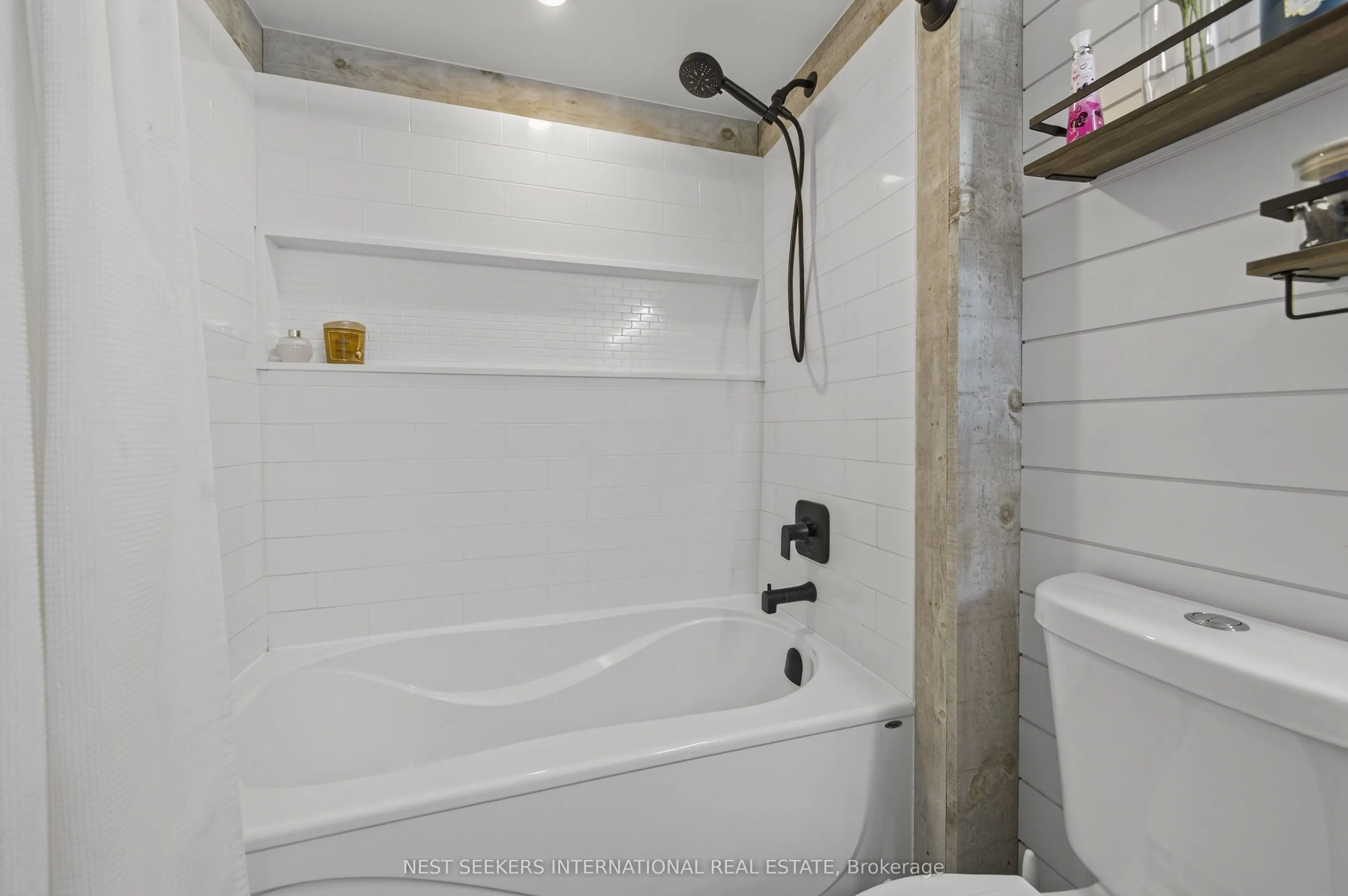 5 Harbour Street, #27
