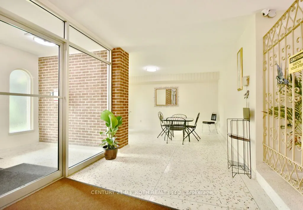 2 Grove Street E, #21