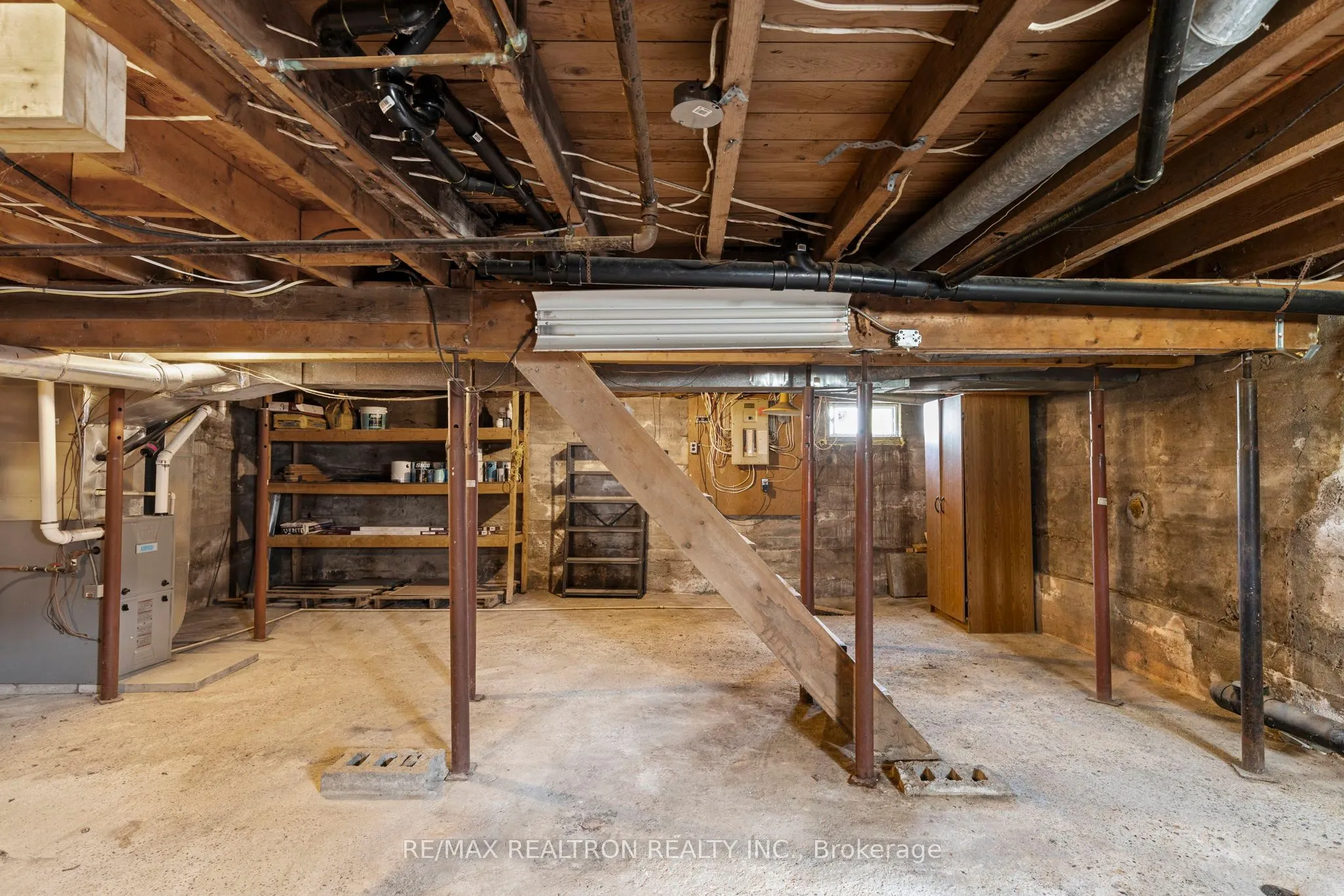 370 Arthur Street