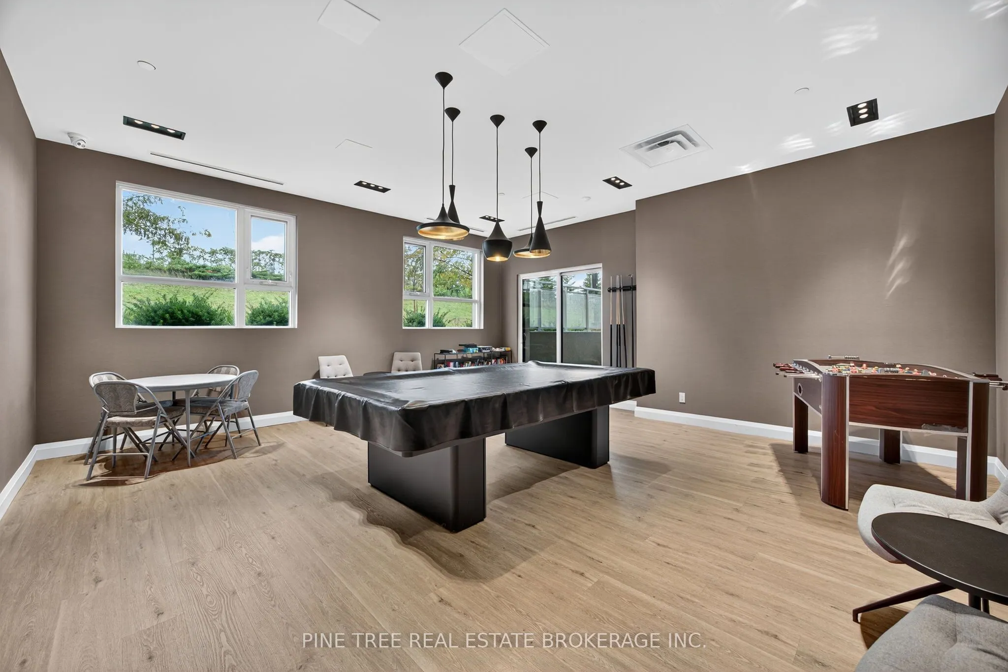 58 Lakeside Terrace, #305