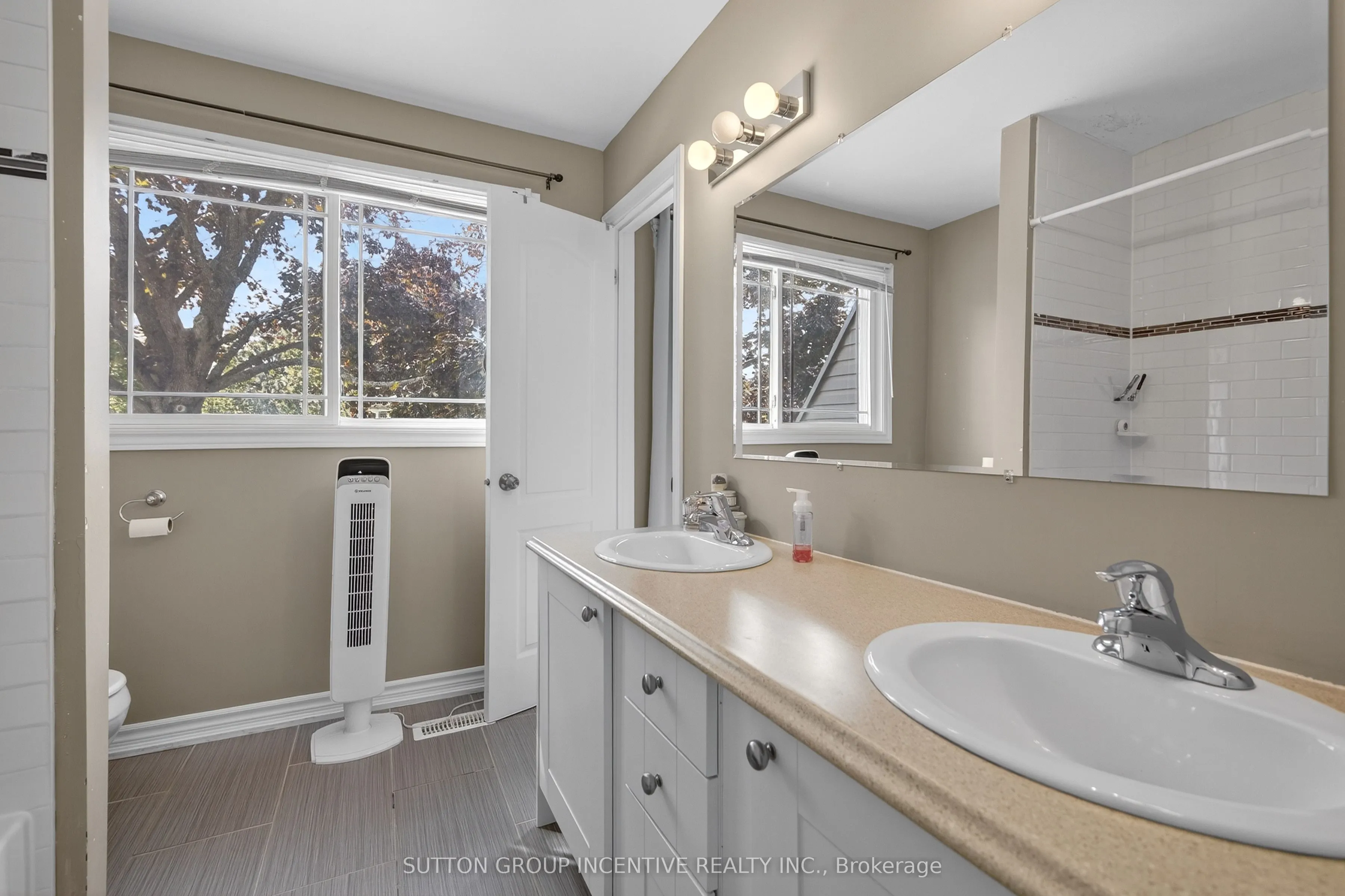 12 Lankin Boulevard, #36