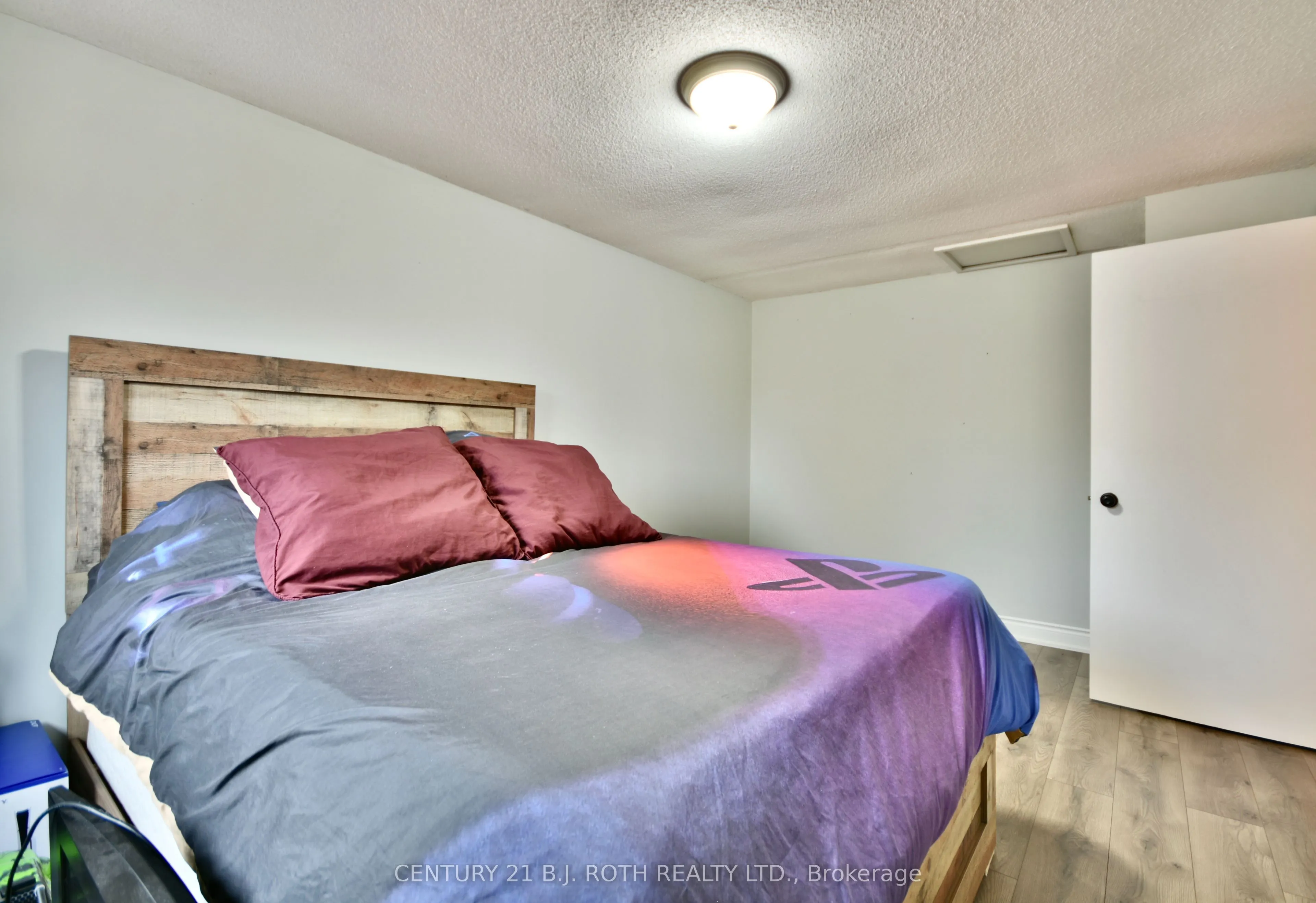 11 Pheasant Trail, #6