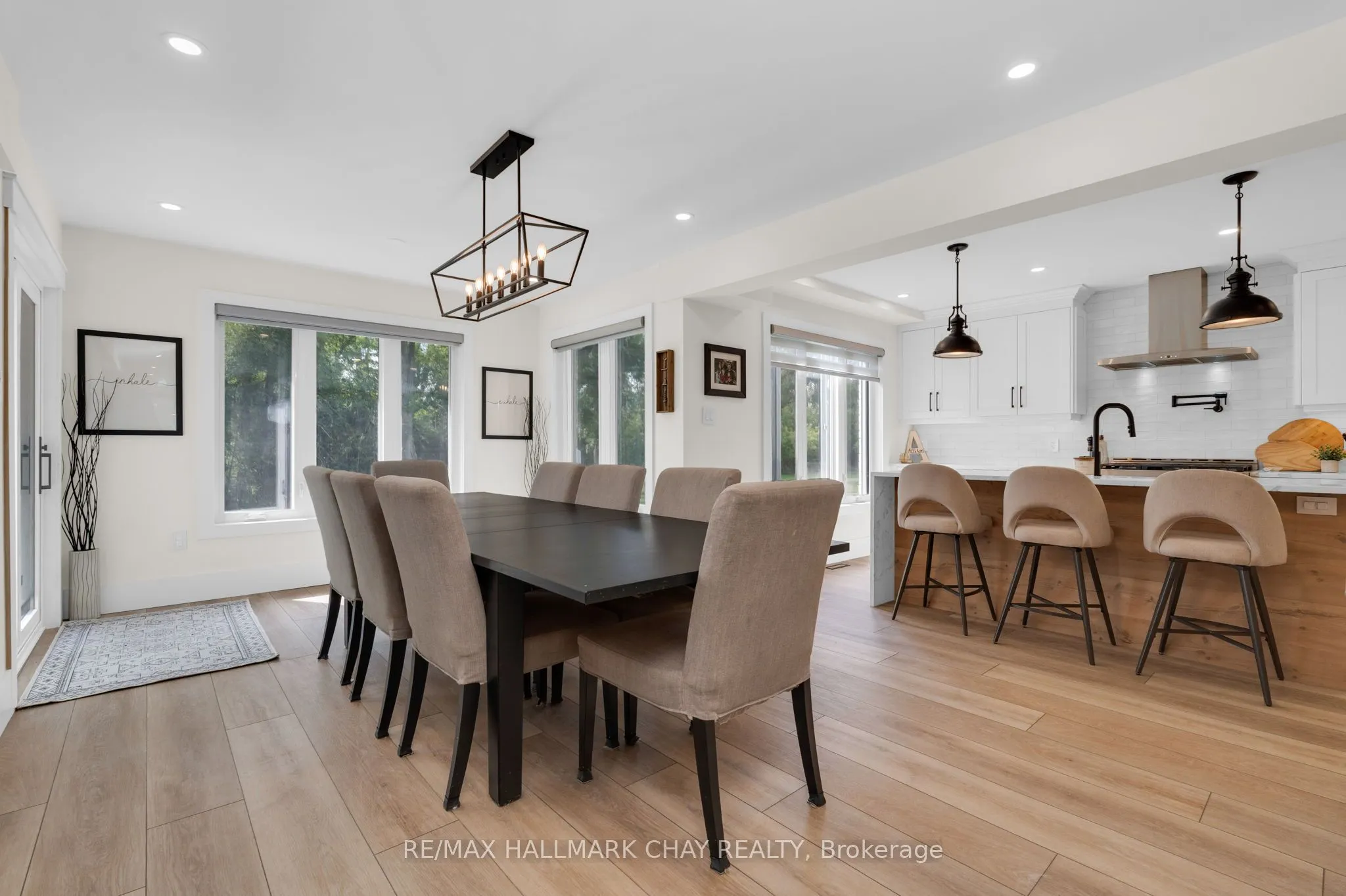 3 Heatherwood Drive