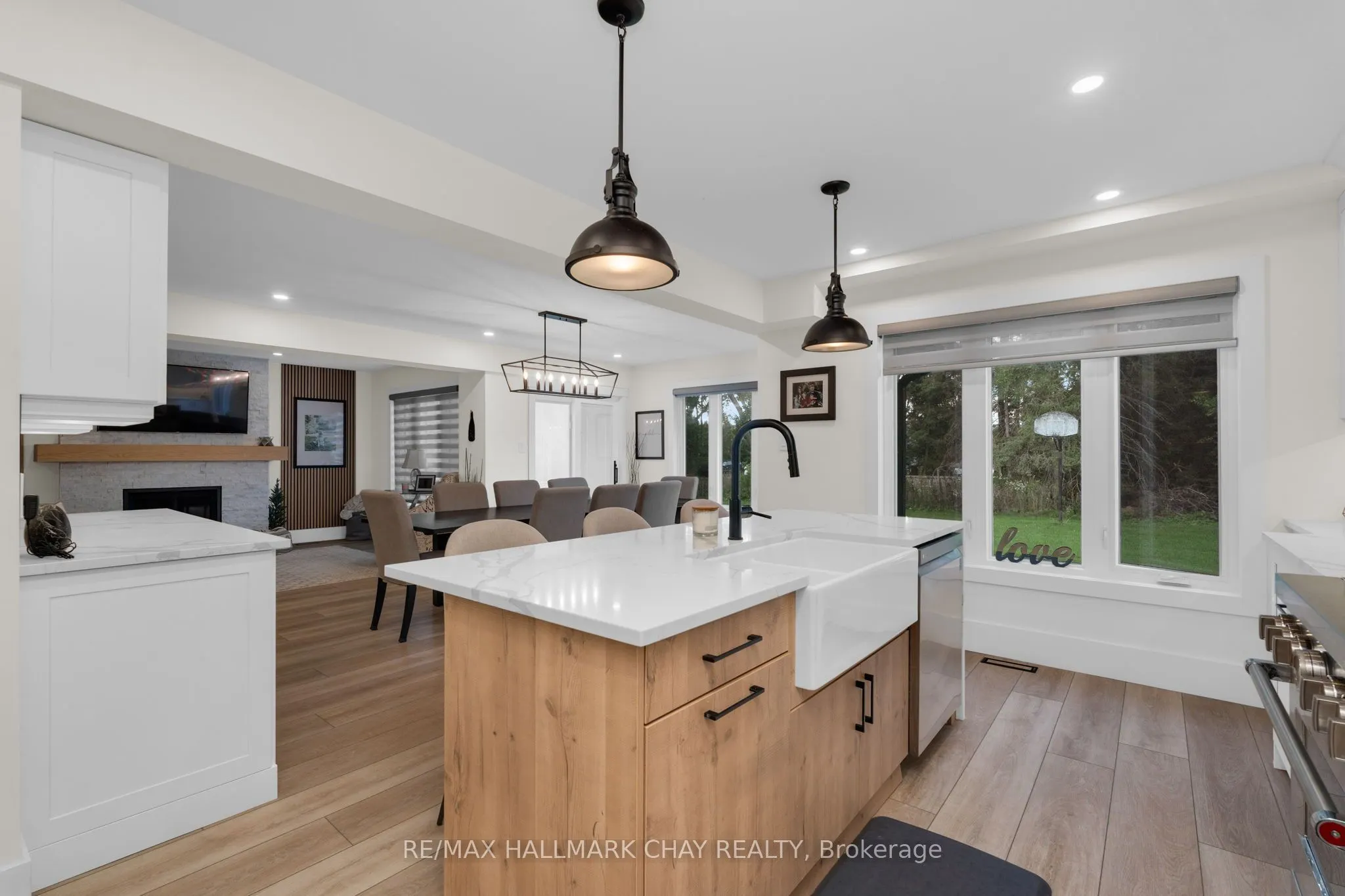 3 Heatherwood Drive