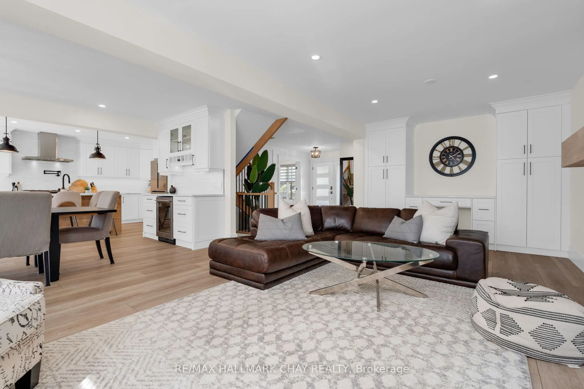 3 Heatherwood Drive