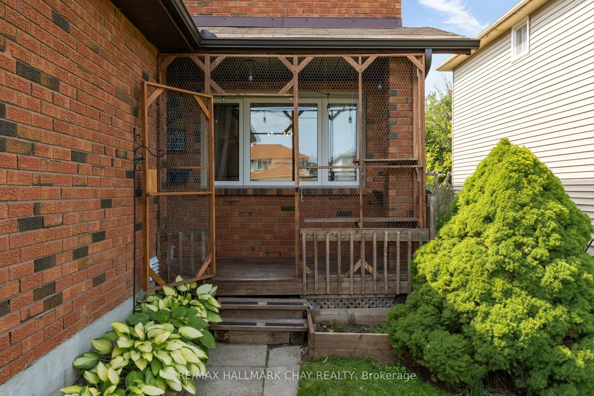 294 Hickling Trail