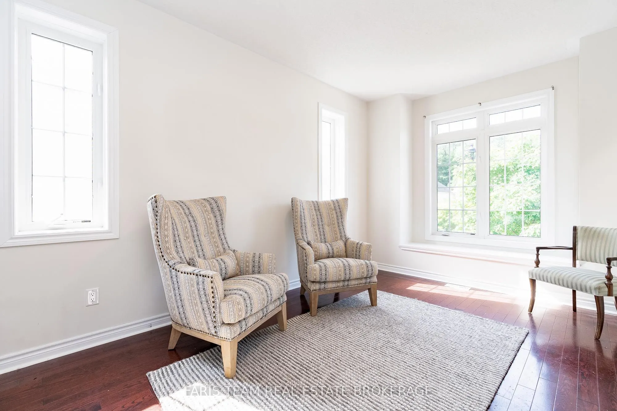 83 White Sands Way