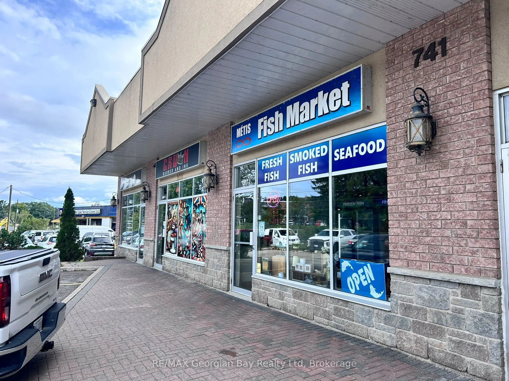 3-741 Yonge Street