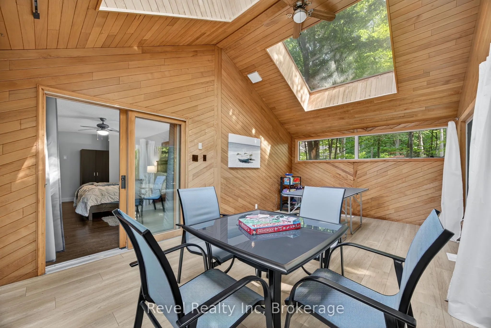 78 FOREST Circle
