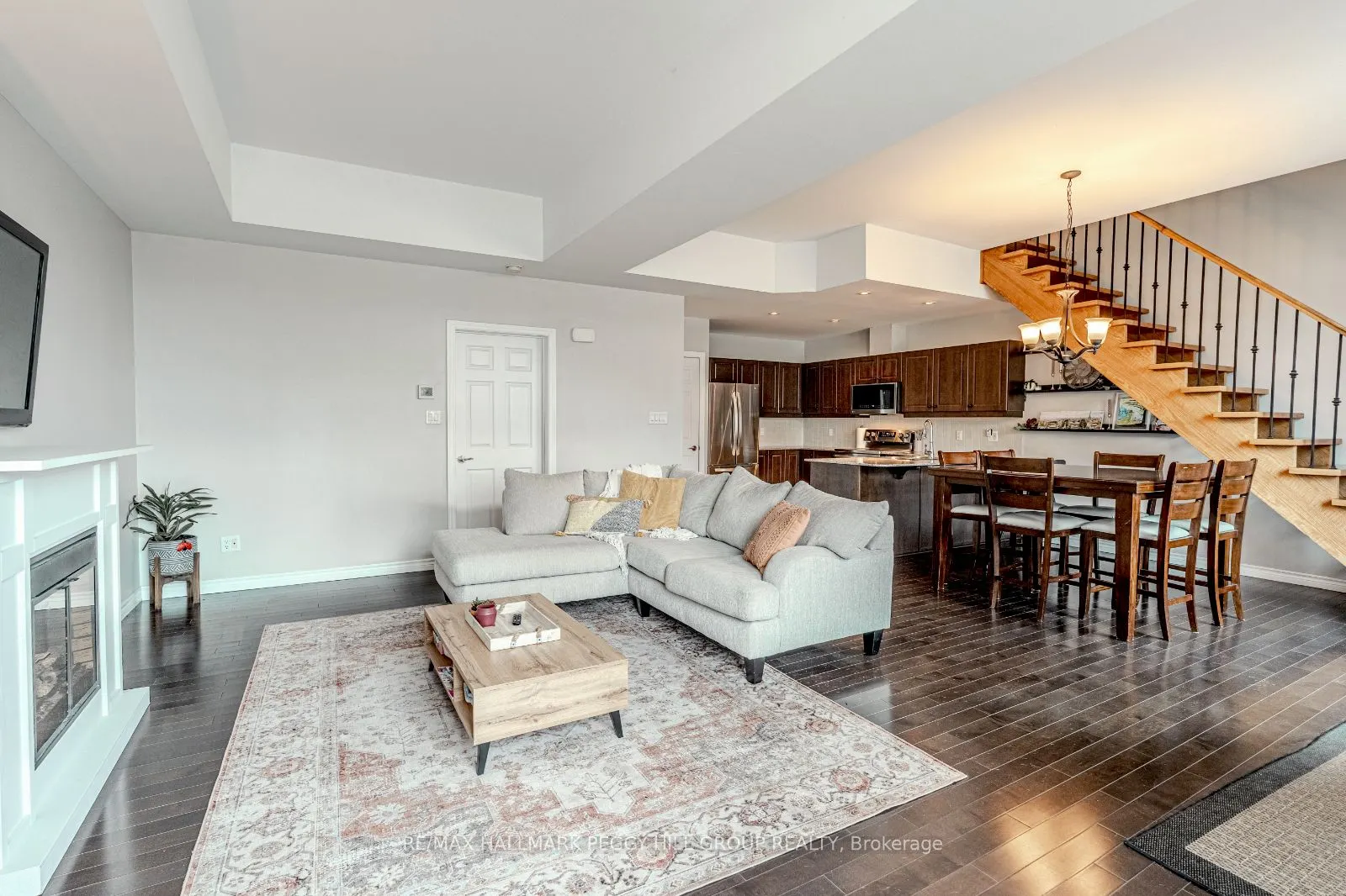 6 Victoria Street, #7