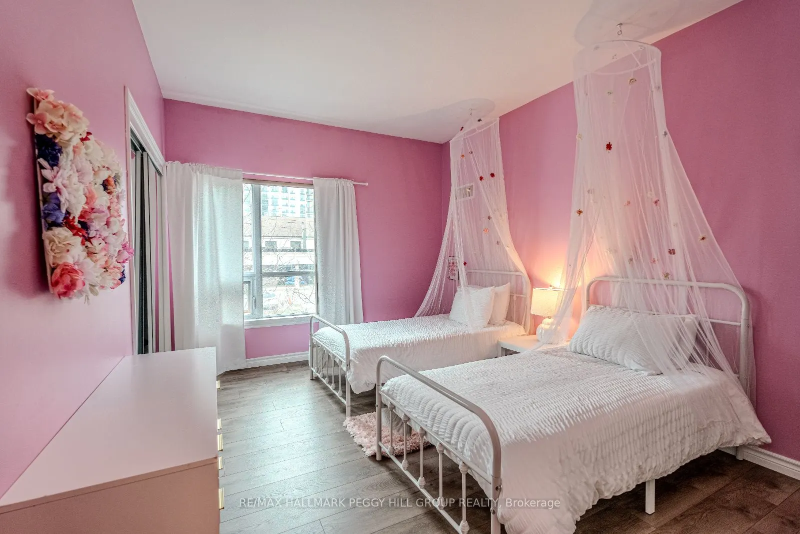 6 Victoria Street, #7