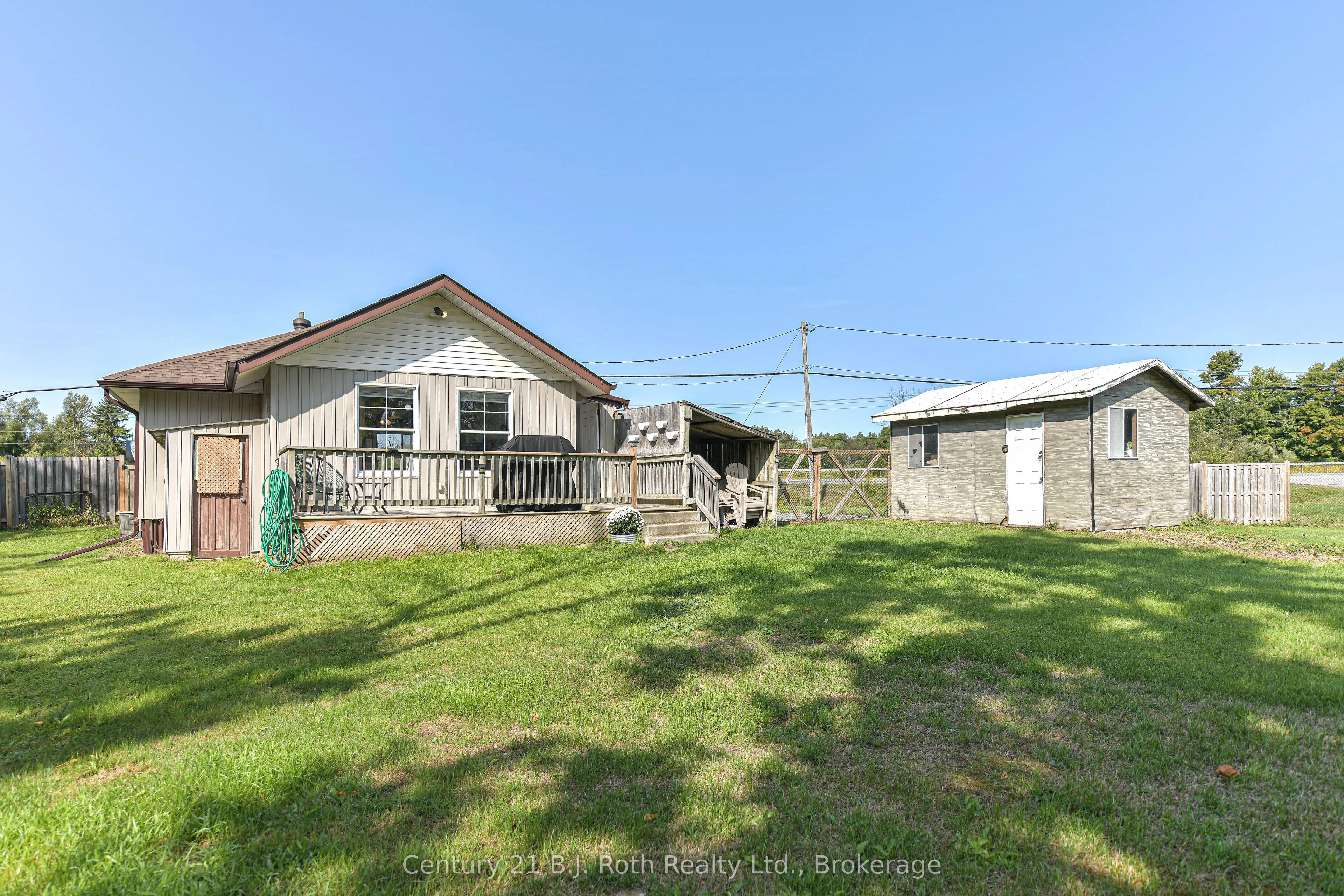 8441 11 Highway N