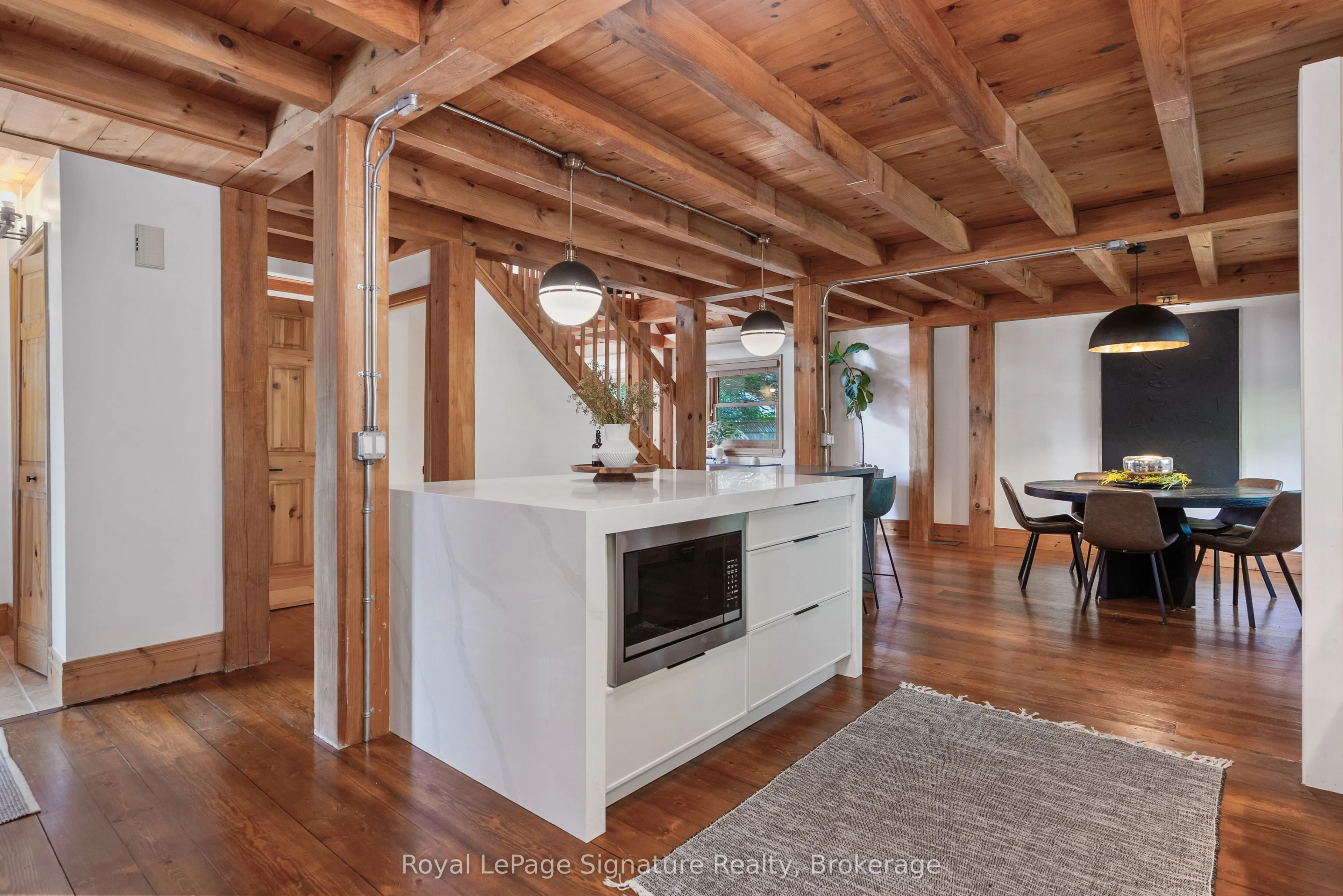 8302 POPLAR Side Road