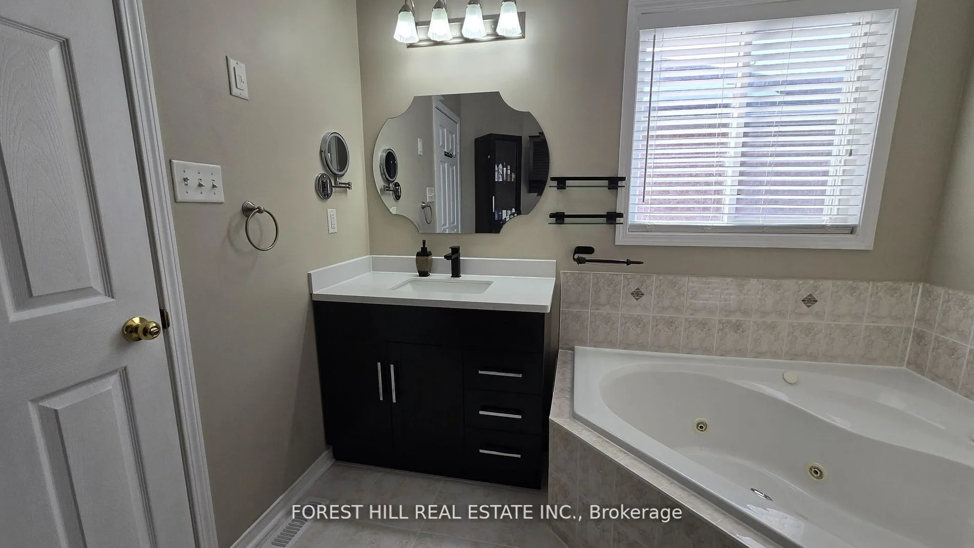 7 Tamarack Way