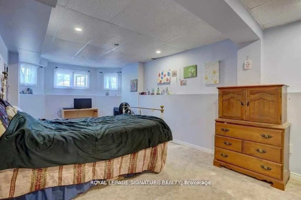 47 Acorn Crescent, #Main
