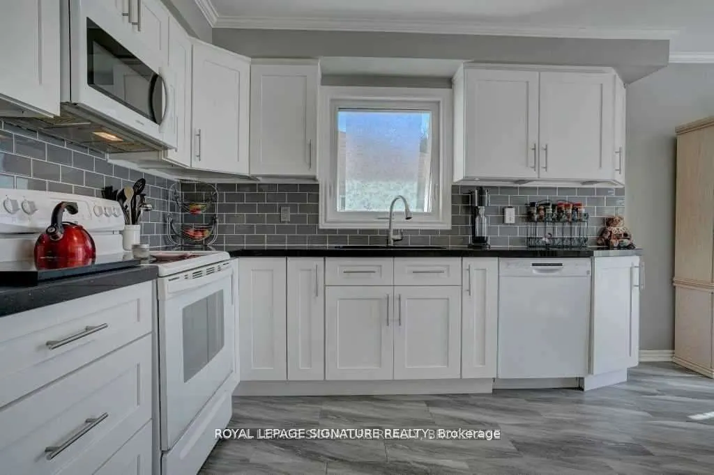 47 Acorn Crescent, #Main