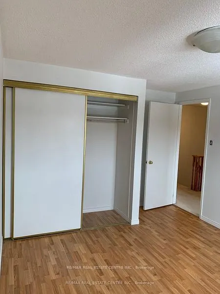 14 Lindsay Court