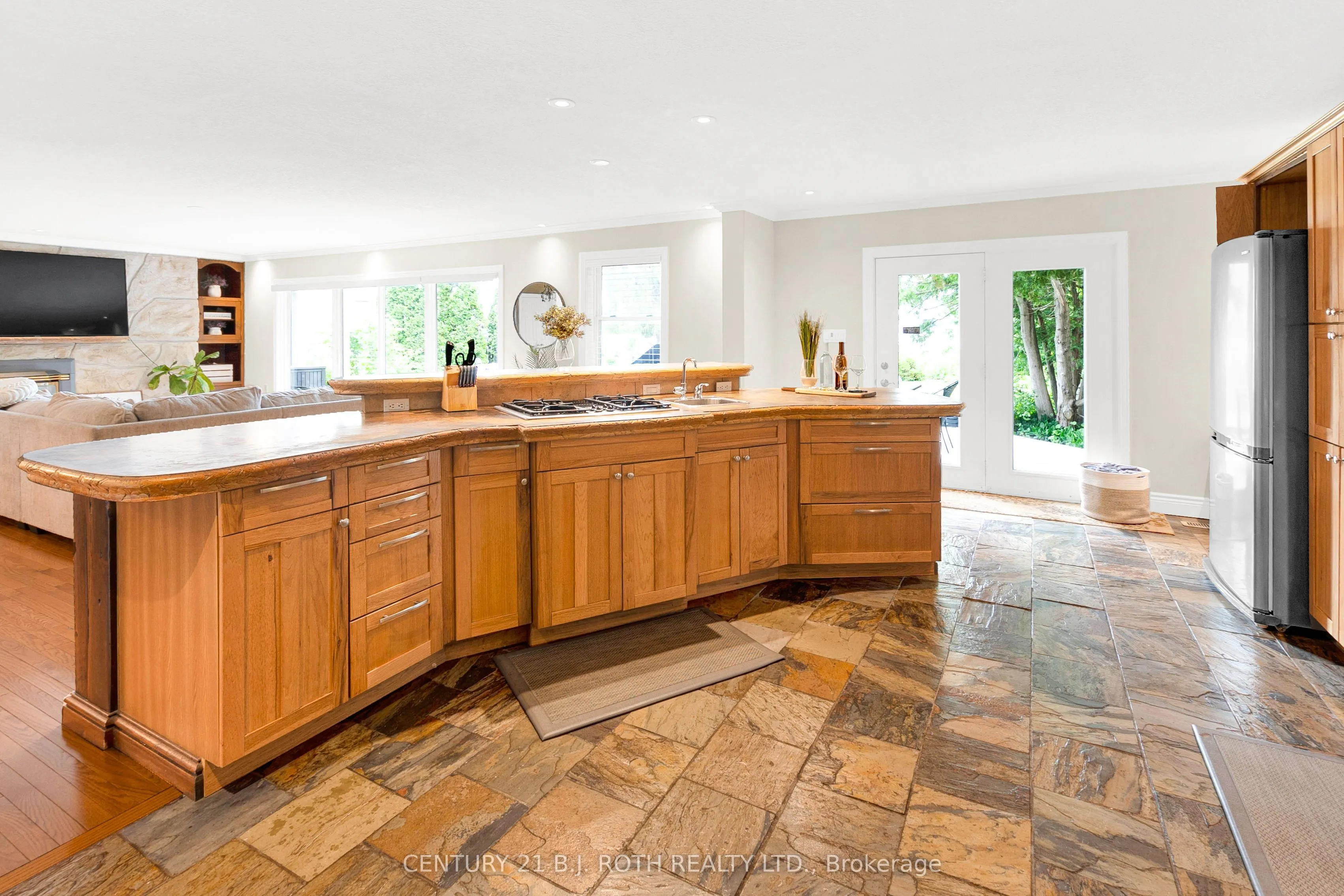 58 White Oaks Road