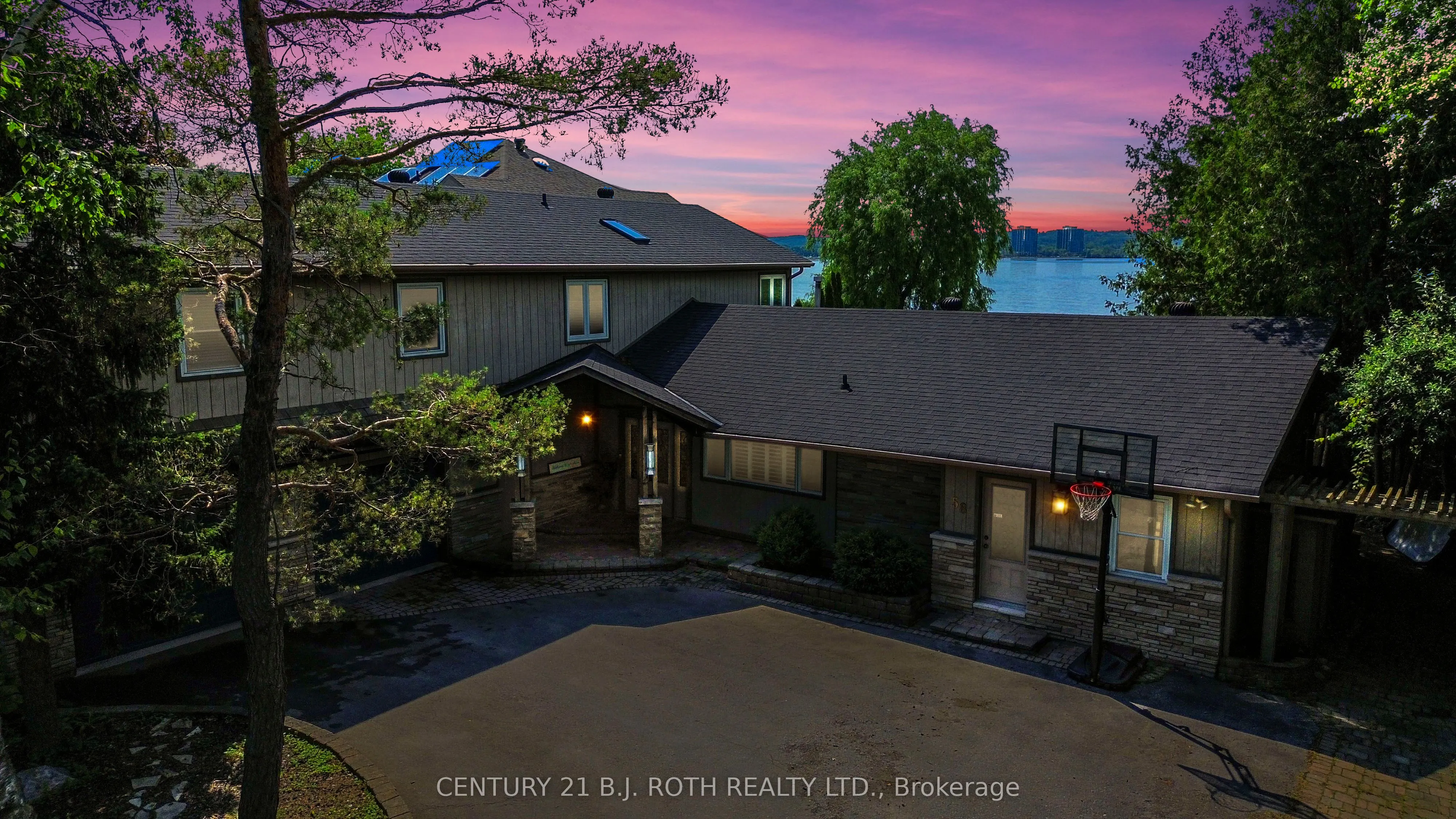 58 White Oaks Road