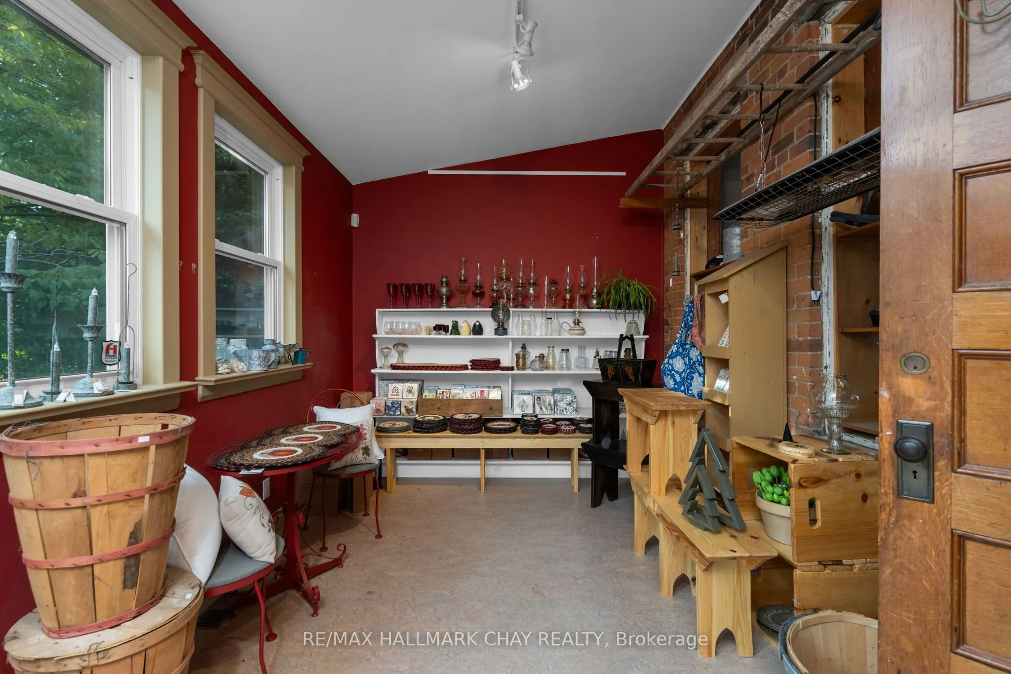 14 Coldwater Road