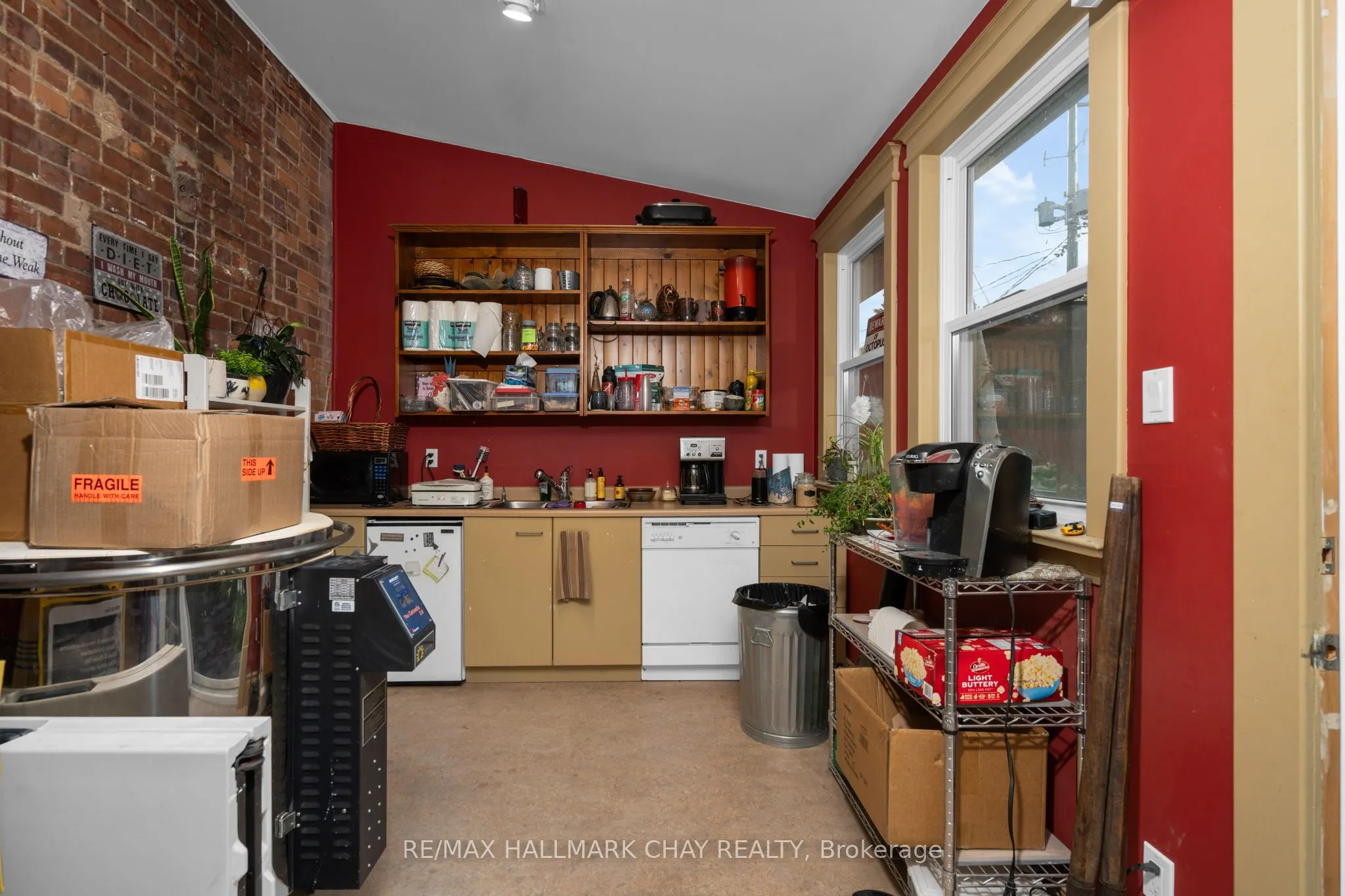14 Coldwater Road