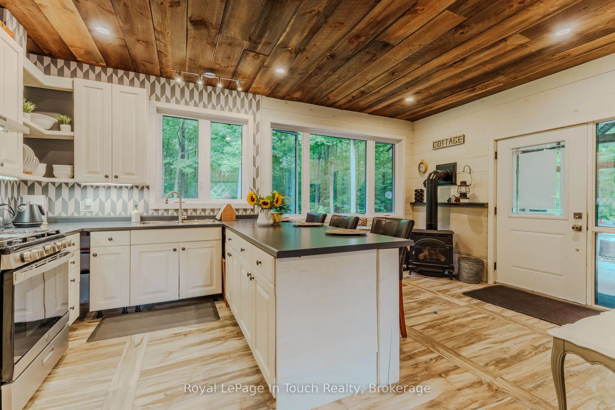 440 Concession Rd 16 Concession E