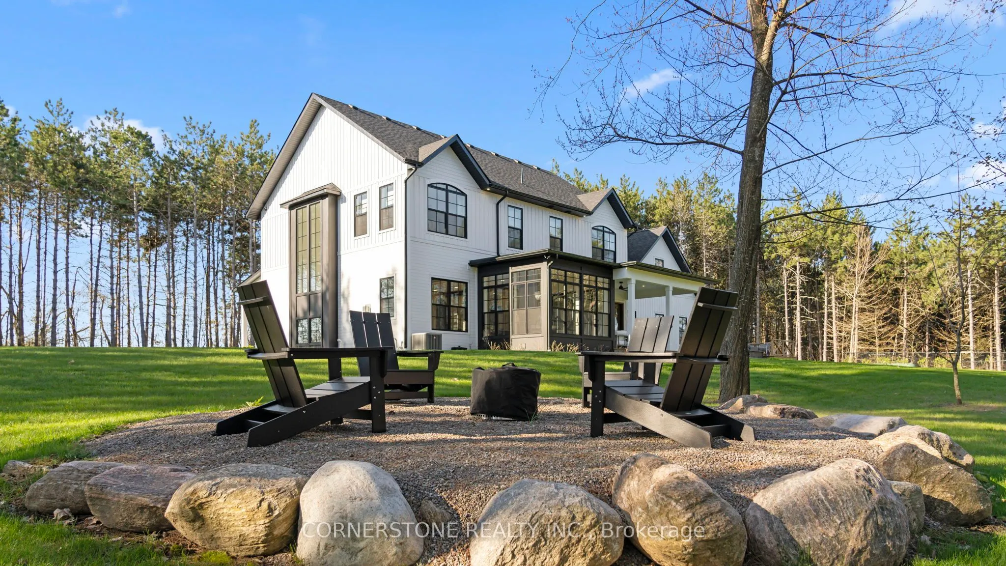 115 Rue Lafontaine Road E
