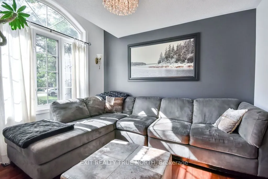 28 Nicholson Crescent