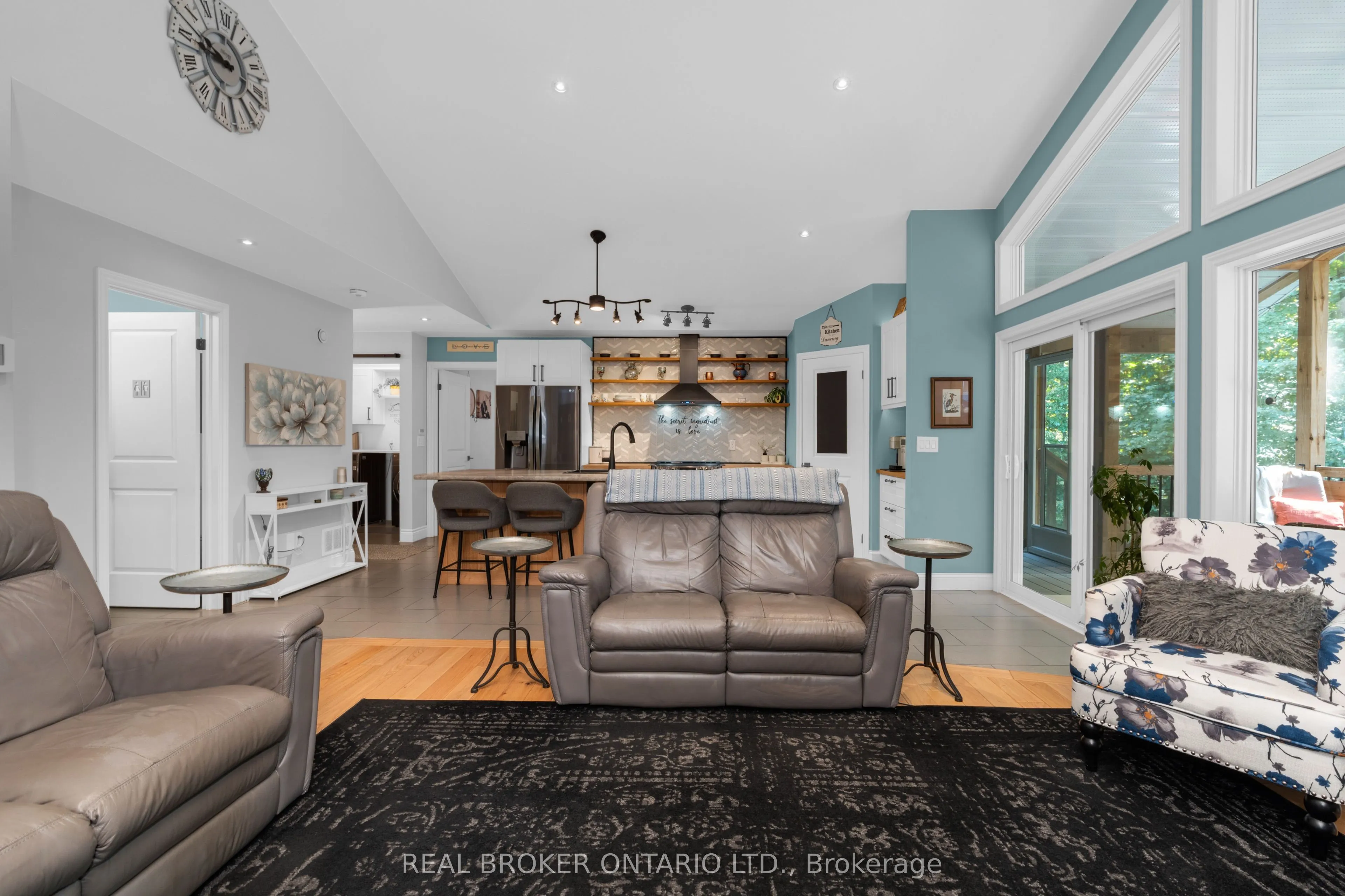 122 Timcourt Drive