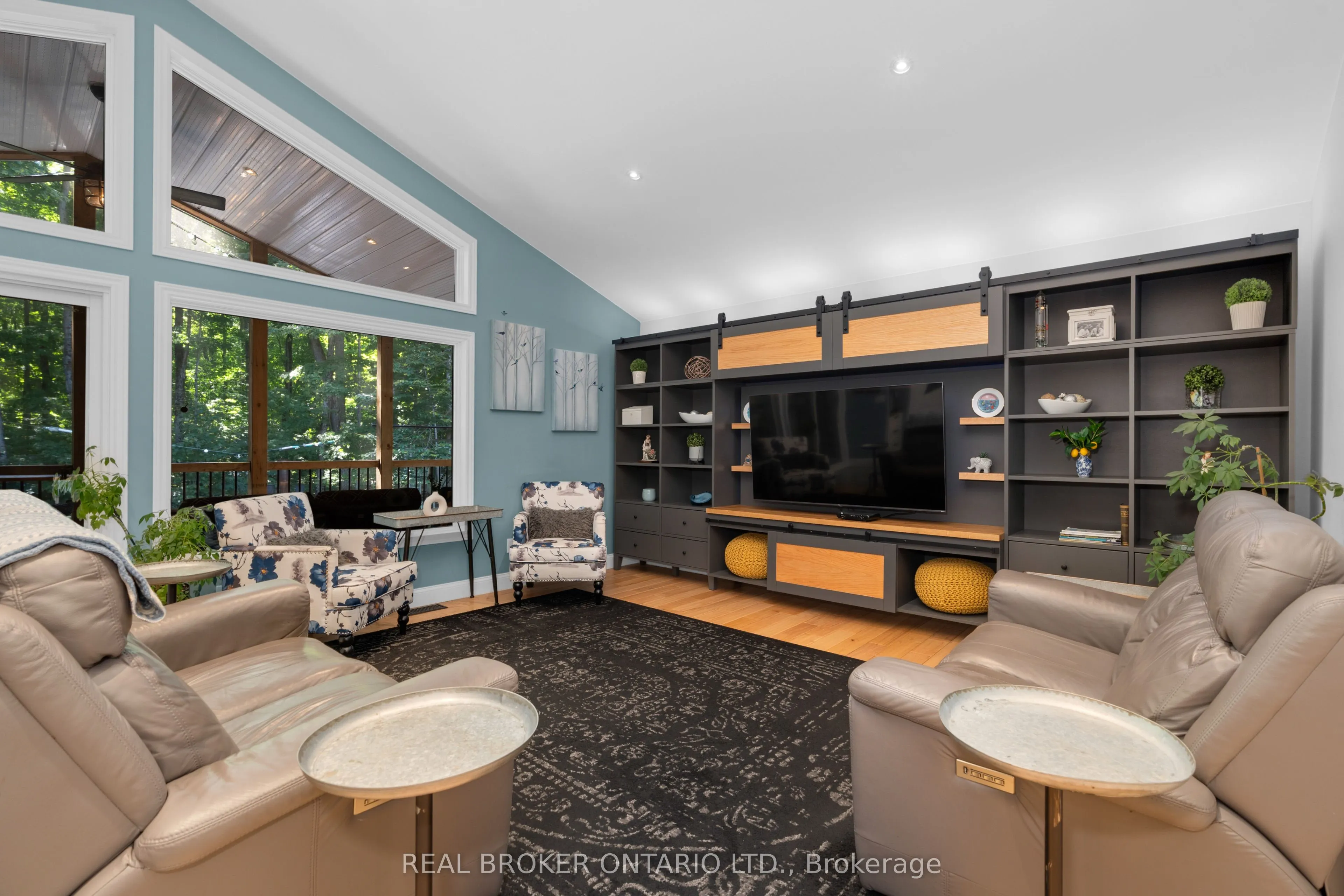 122 Timcourt Drive