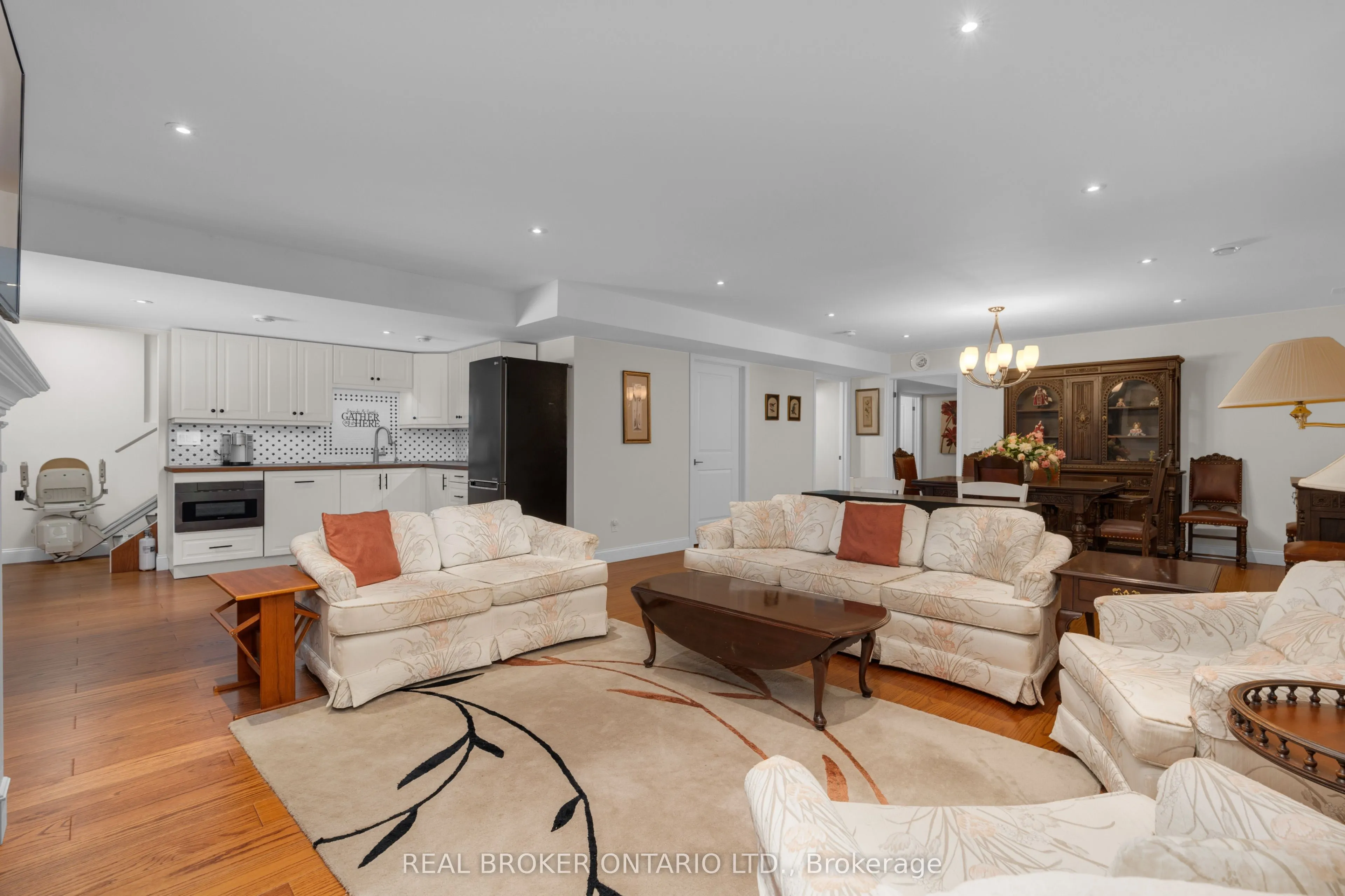122 Timcourt Drive