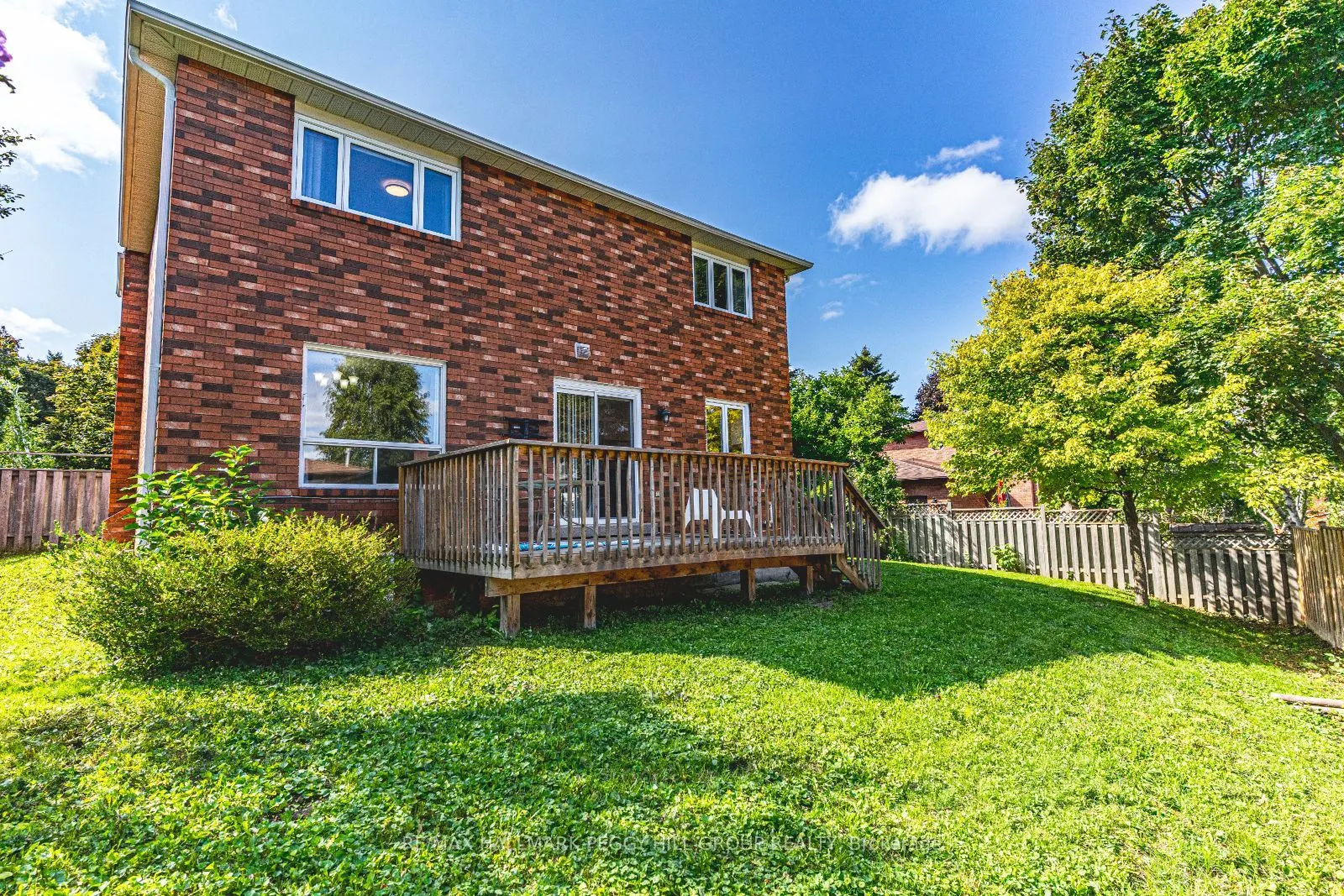 16 Autumn Lane, #Upper