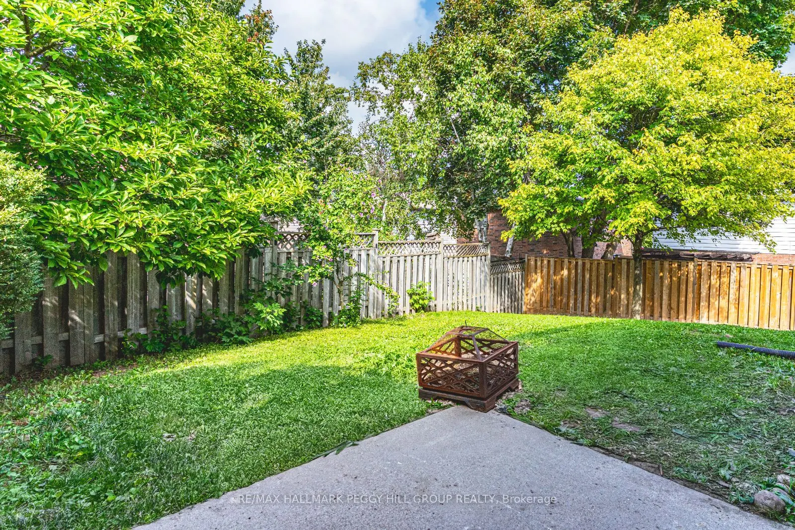 16 Autumn Lane, #Upper