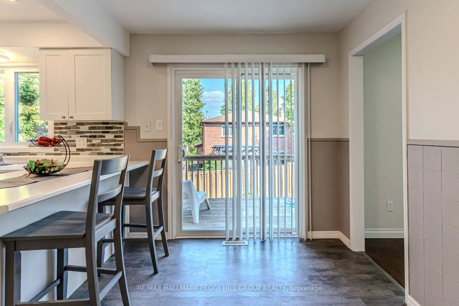 16 Autumn Lane, #Upper