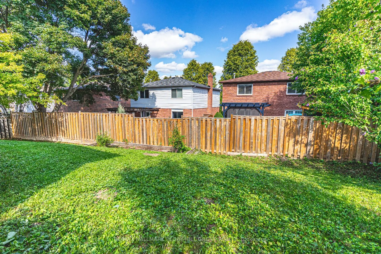 16 Autumn Lane, #Upper