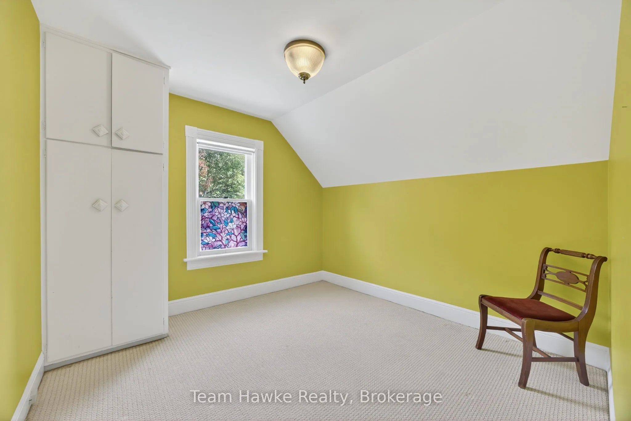 343 Fifth Street E