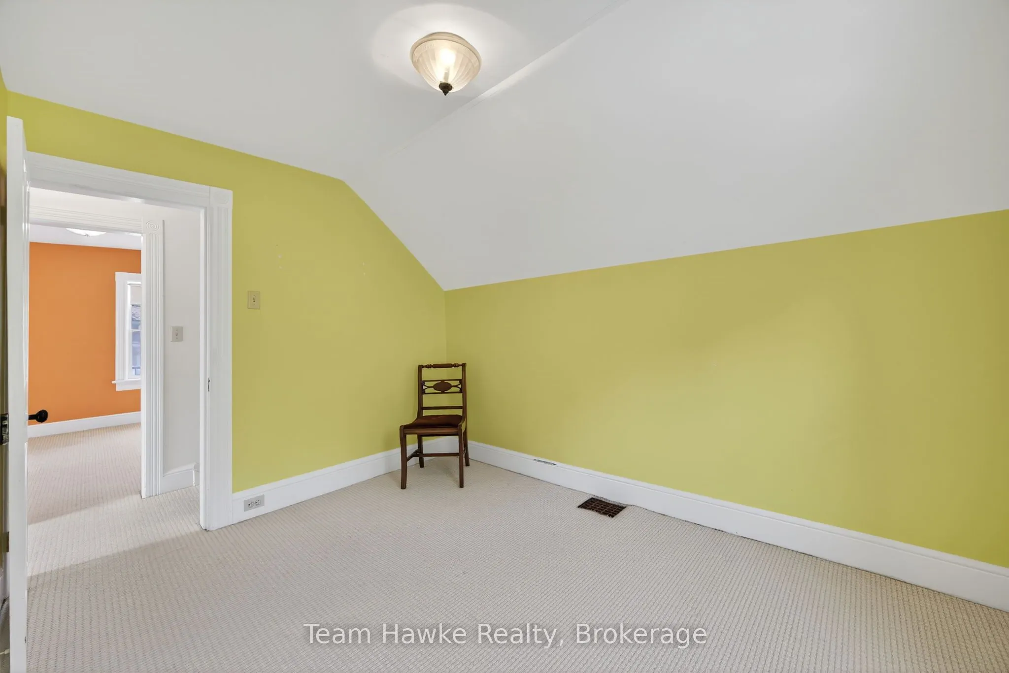 343 Fifth Street E