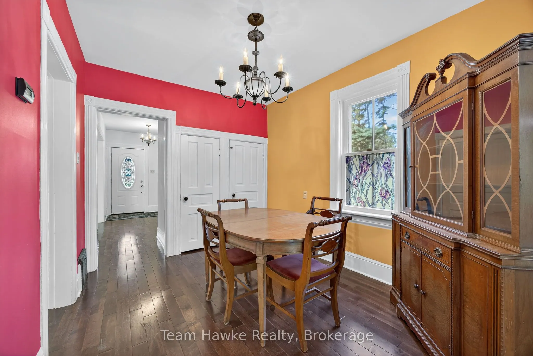 343 Fifth Street E