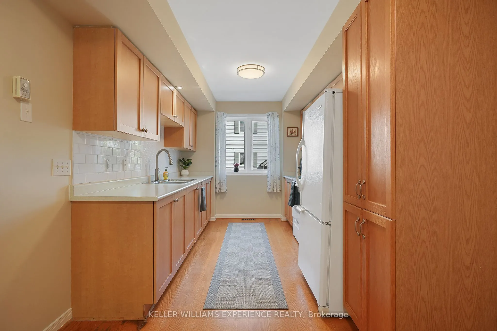 440 Yonge Street, #A4