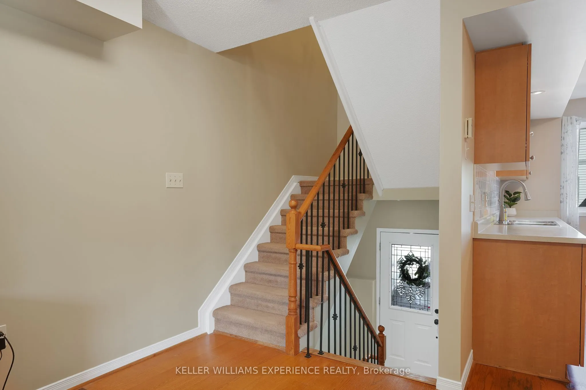 440 Yonge Street, #A4